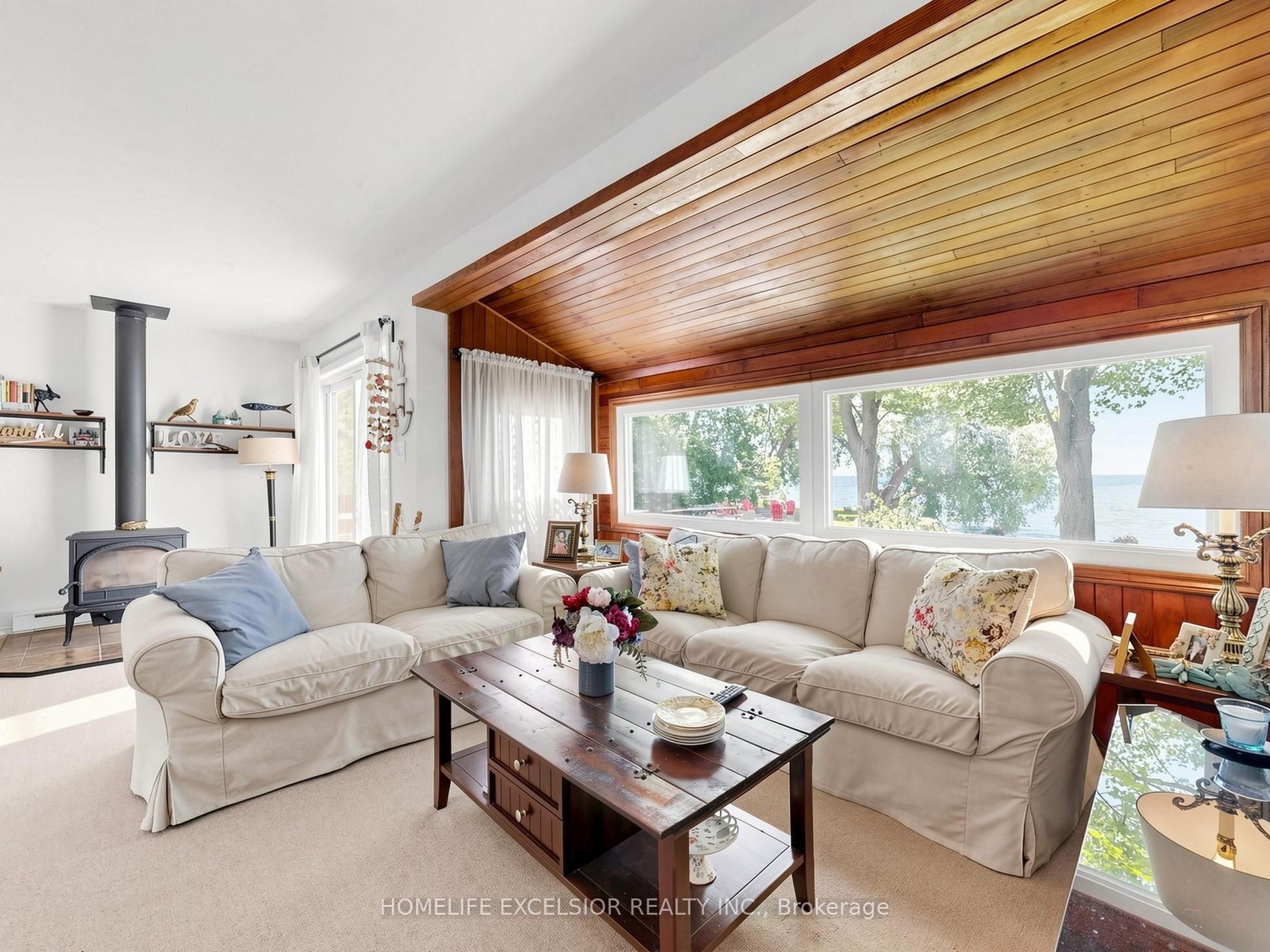 2156 Lakeshore Drive Property Photo 15
