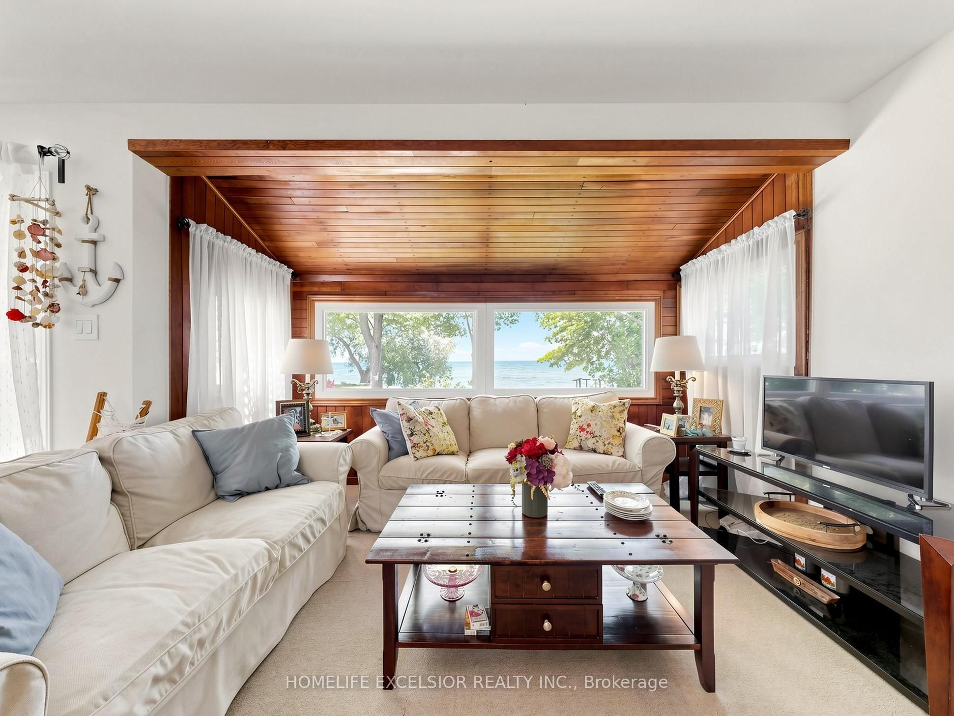 2156 Lakeshore Drive Property Photo 25