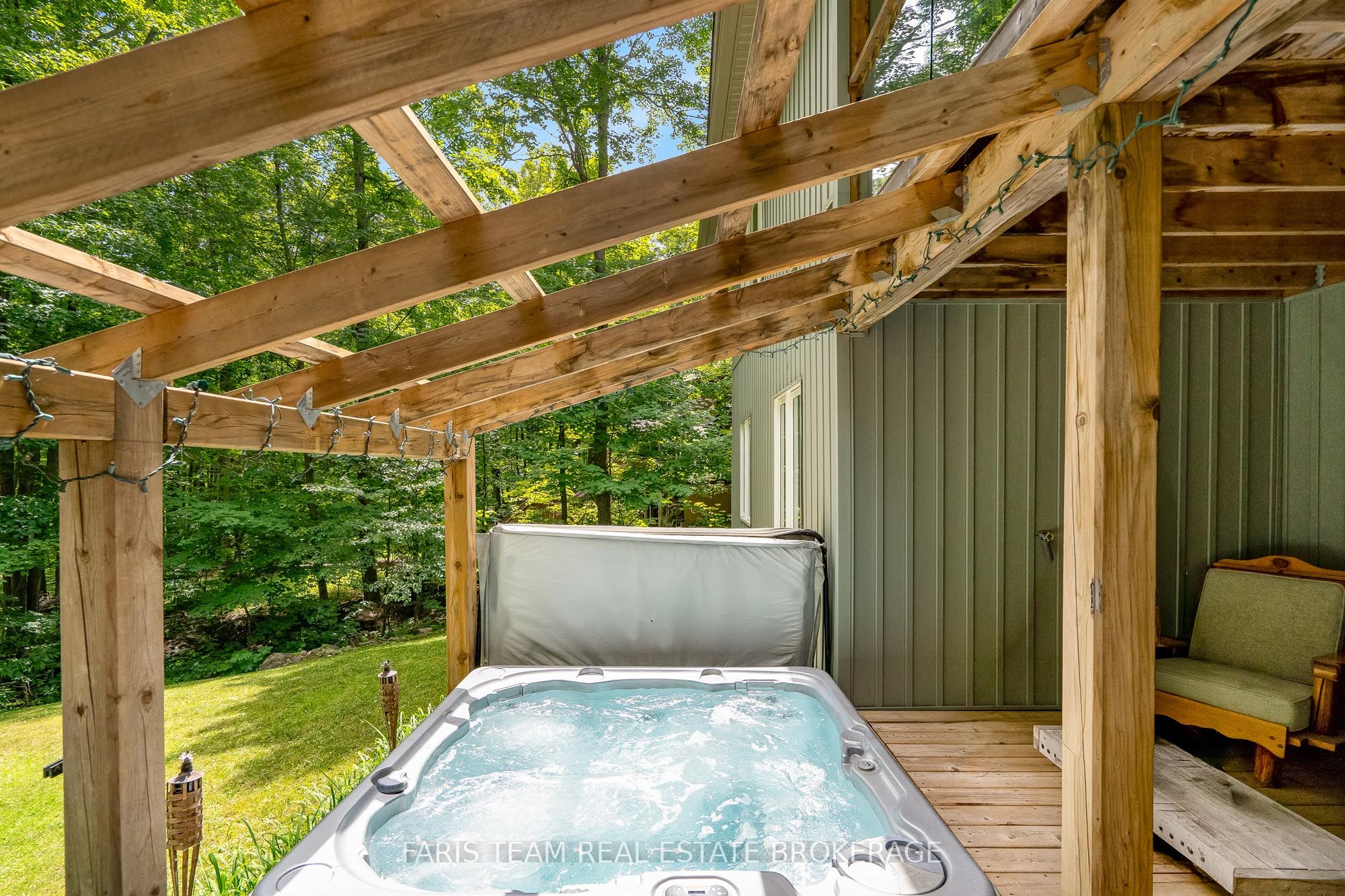 11 Snowshoe Trail Property Photo 39