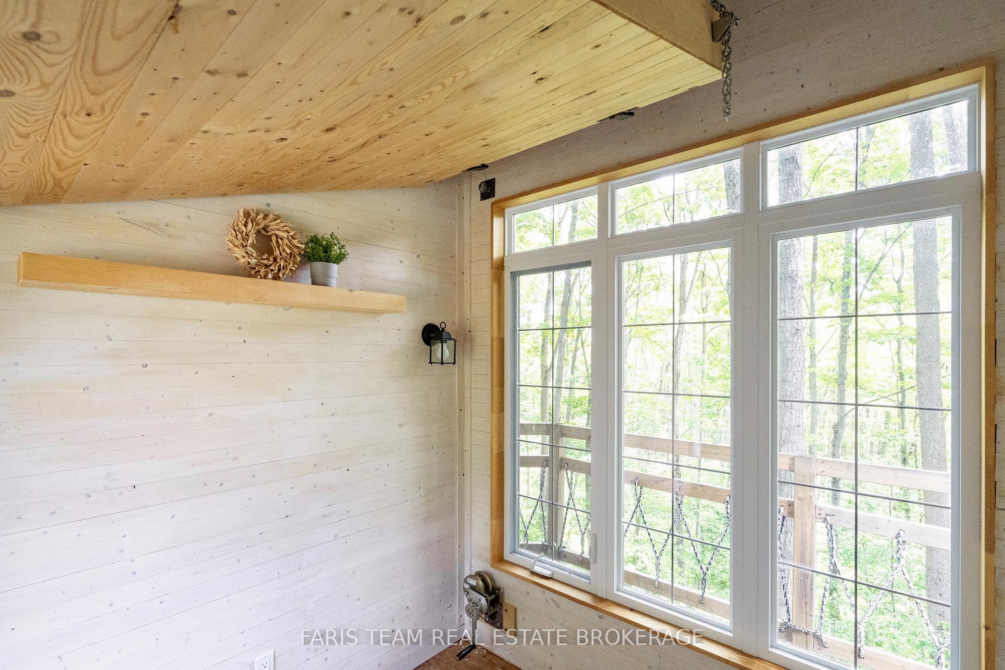 11 Snowshoe Trail Property Photo 44