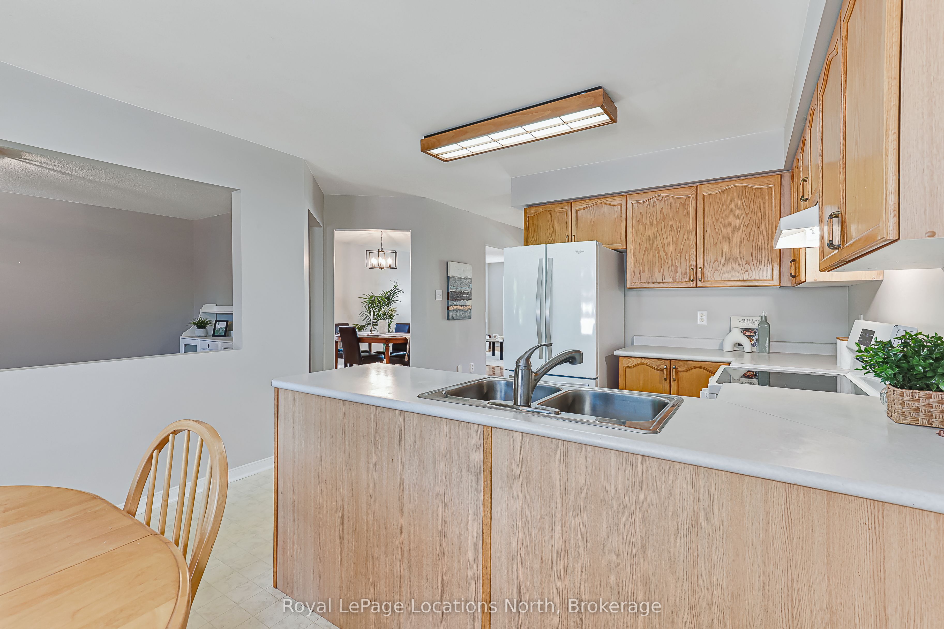 77 Silver Birch Avenue Property Photo 9