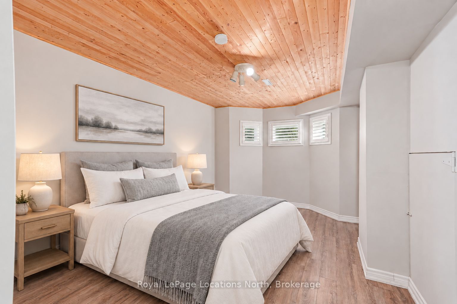 77 Silver Birch Avenue Property Photo 33