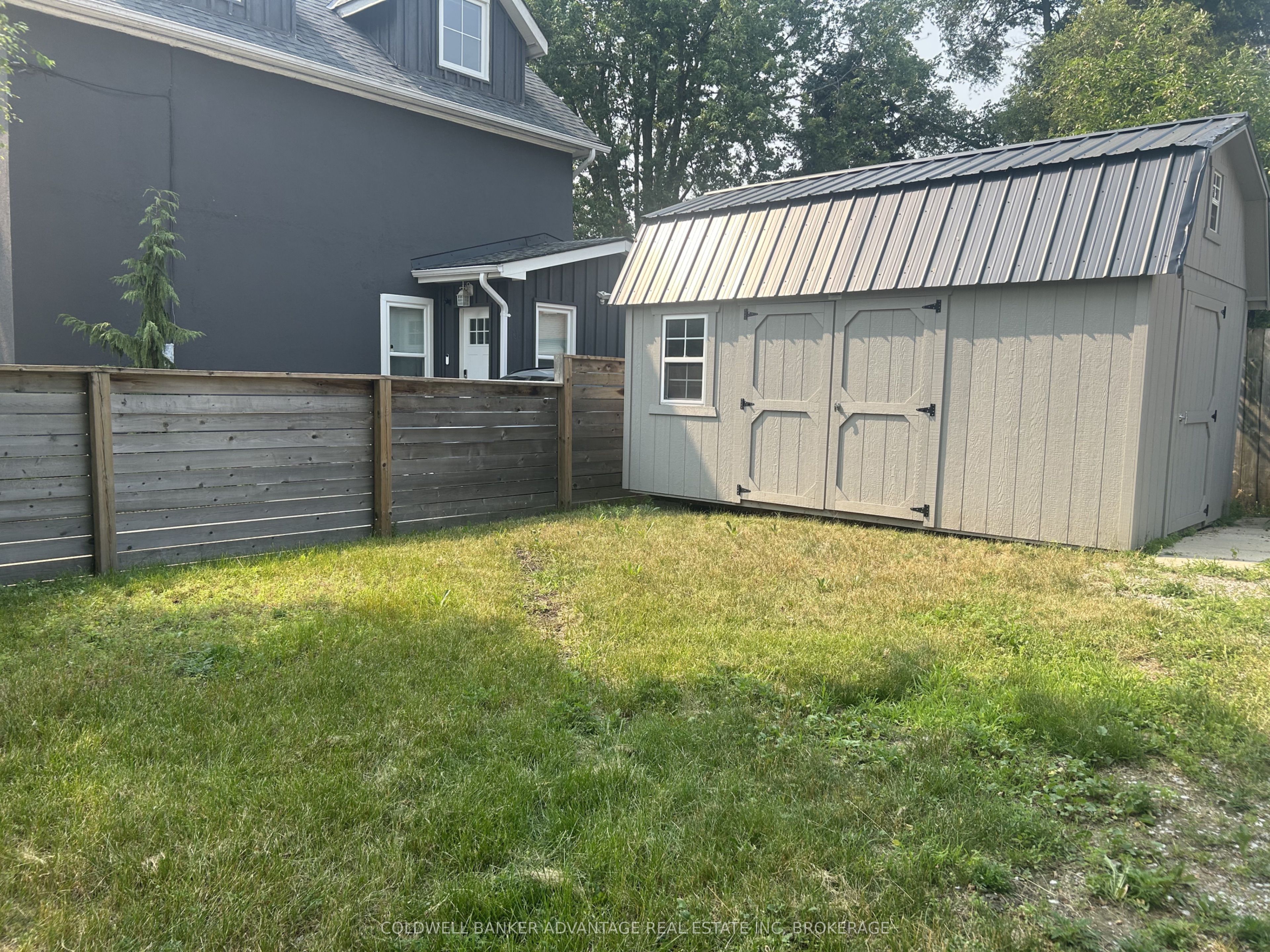 36 Sanford Street Property Photo 6
