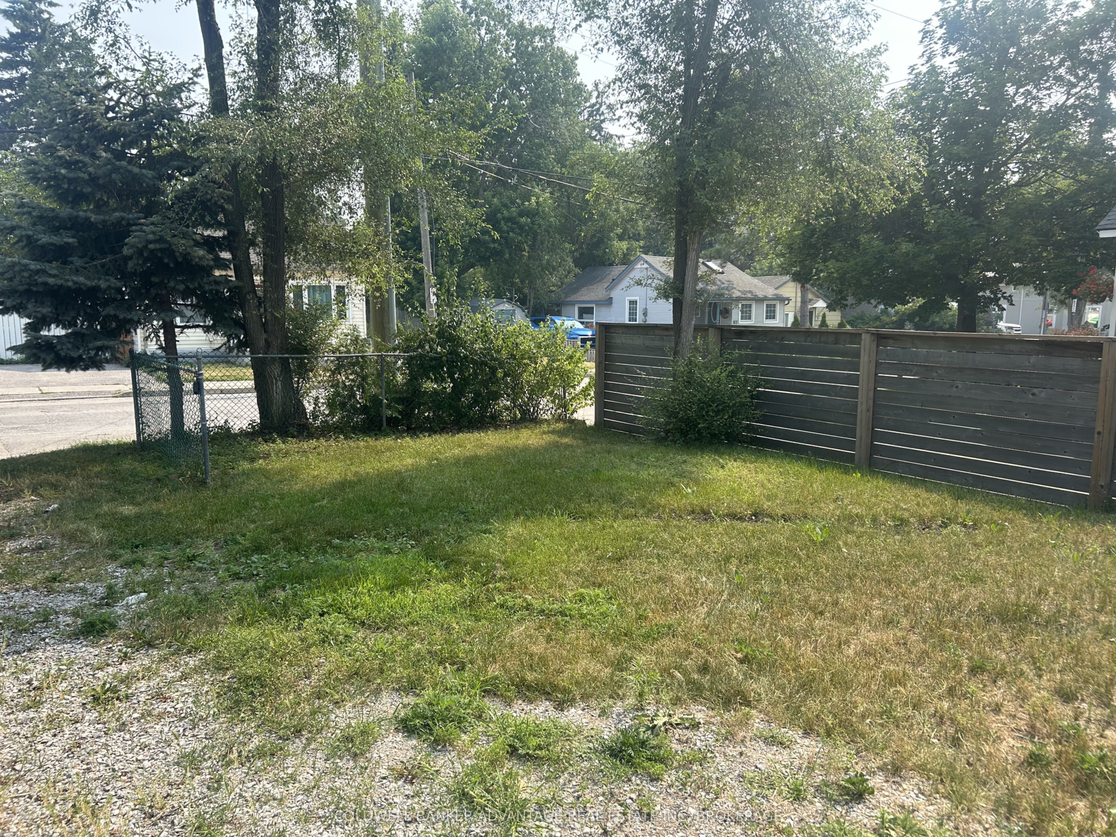 36 Sanford Street Property Photo 7