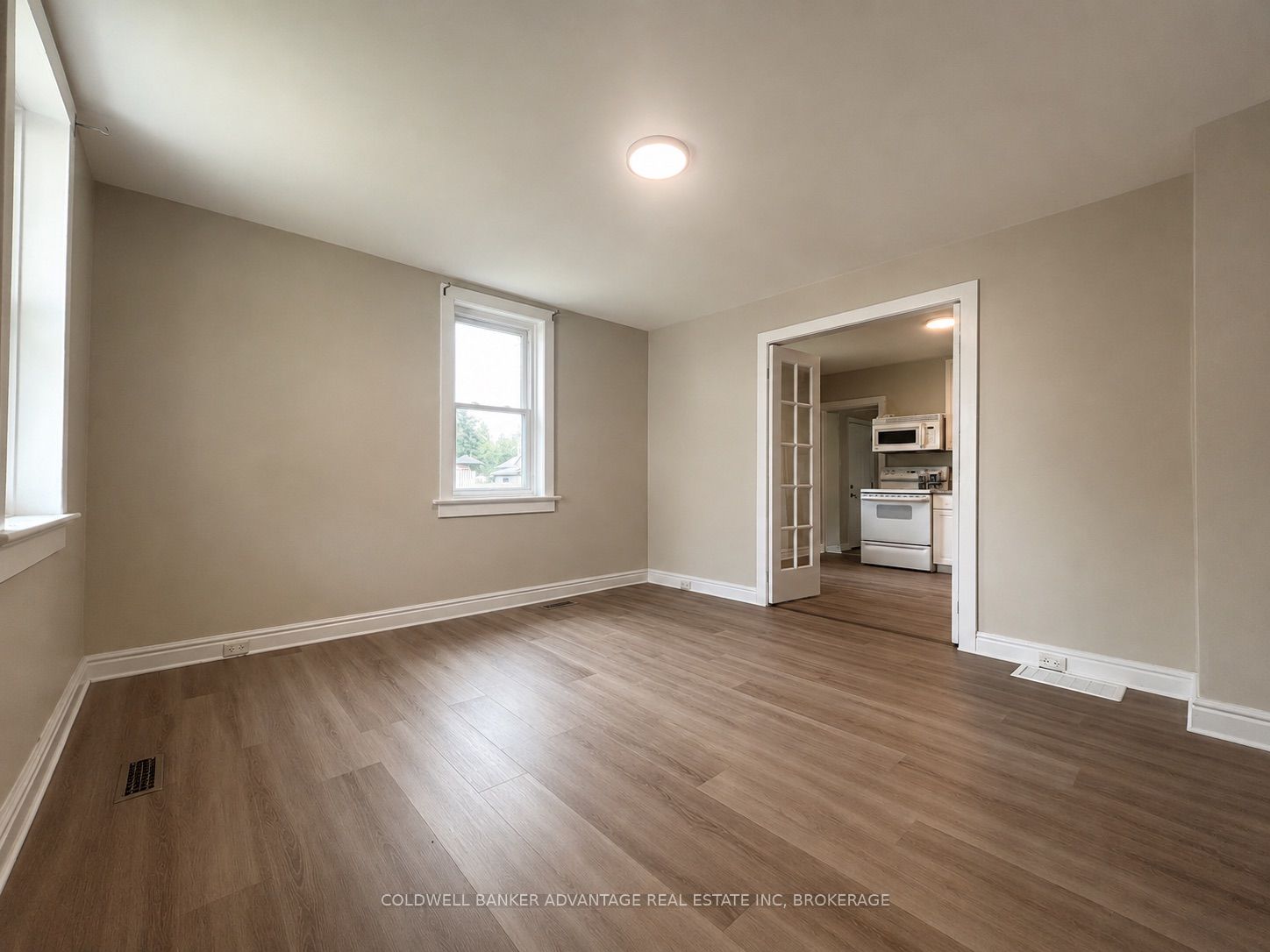 36 Sanford Street Property Photo 11