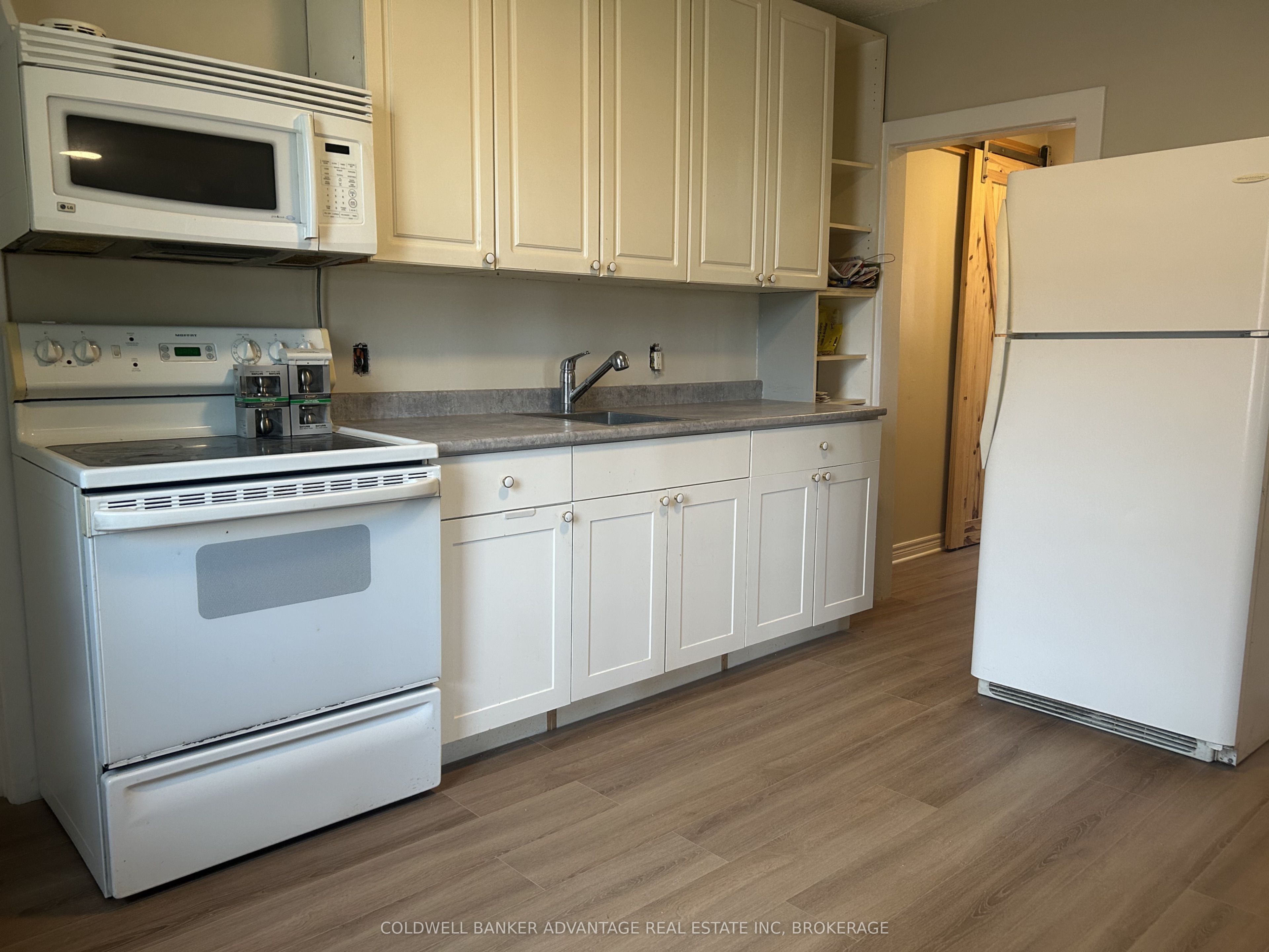 36 Sanford Street Property Photo 13
