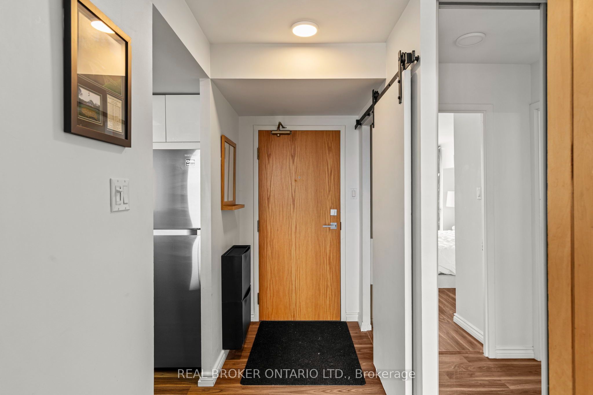 65 Ellen Street 1407 Property Photo 3