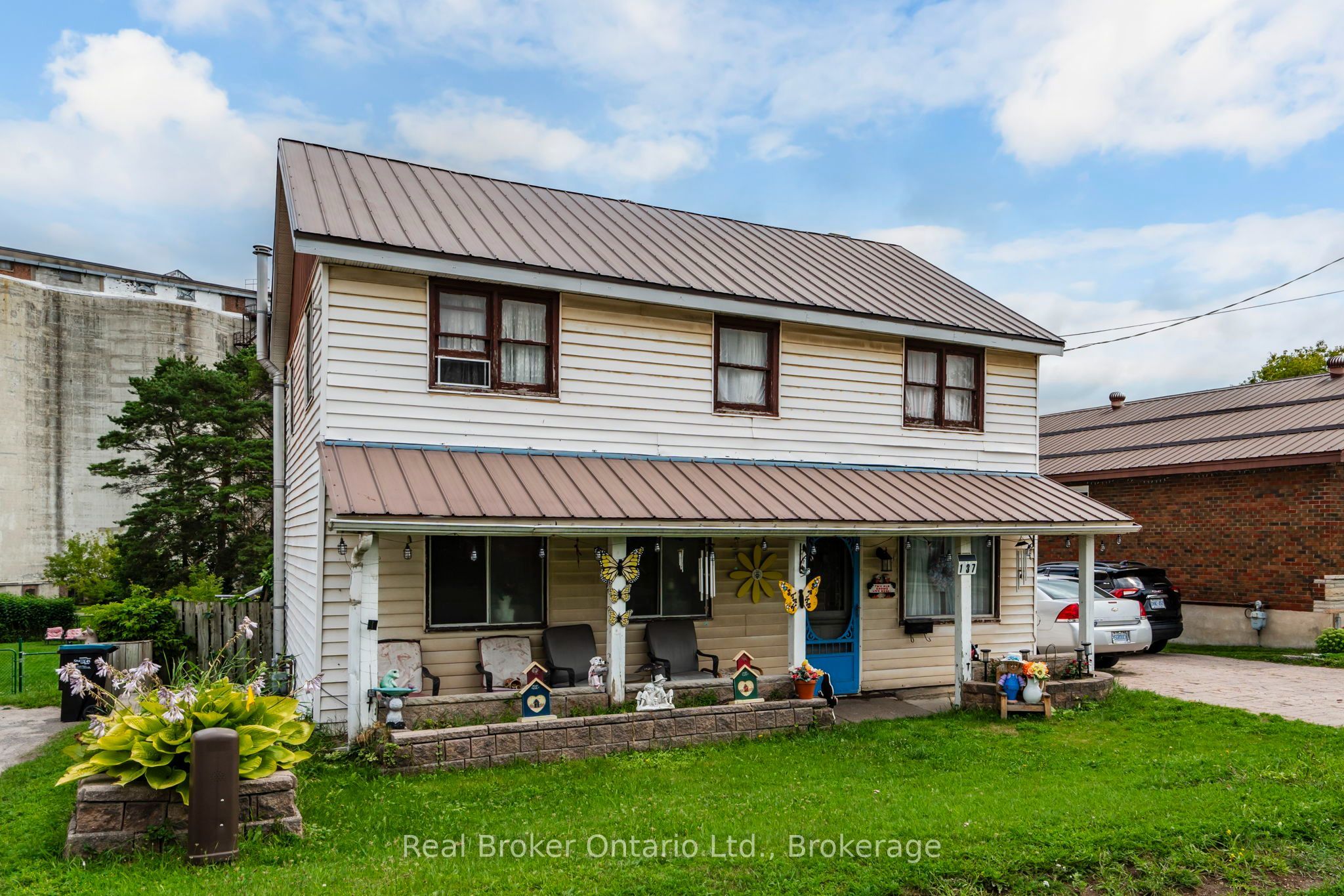 137 Fourth Street Property Photo 1