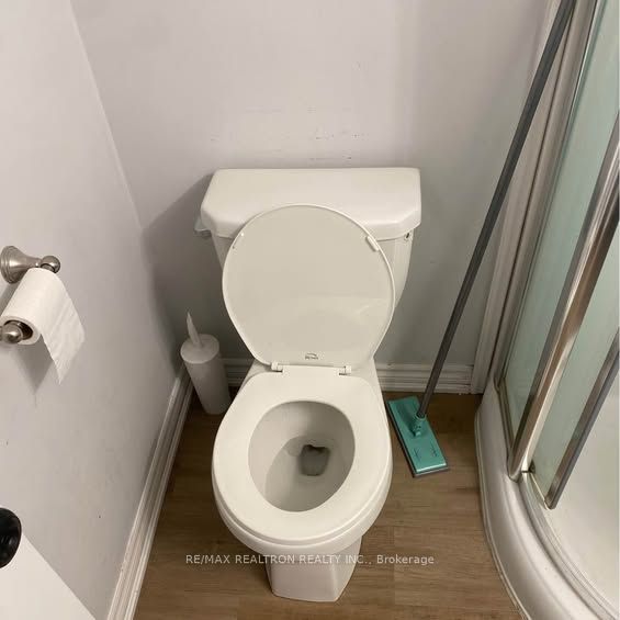 252 Penetanguishene Road 8 Property Photo 11