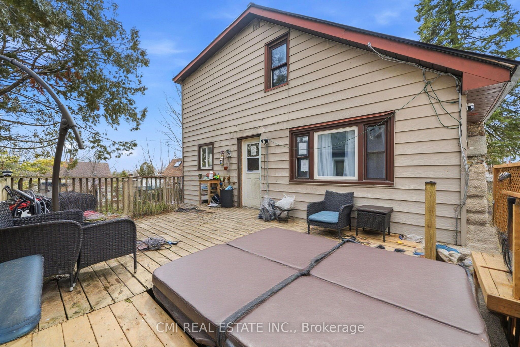 345 Linwood Avenue Property Photo 1