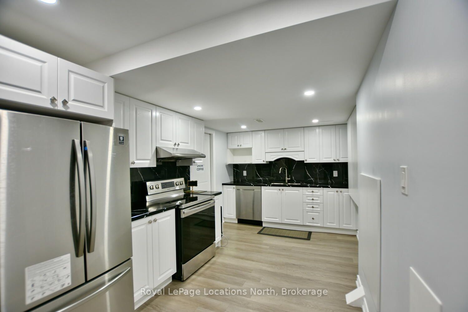 22 Portland Street Property Photo 42