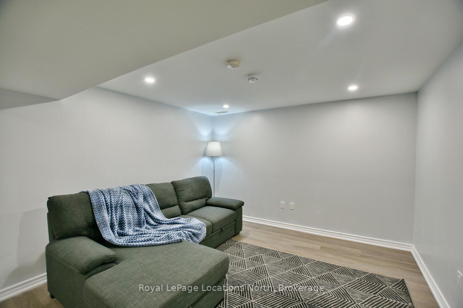22 Portland Street Property Photo 46