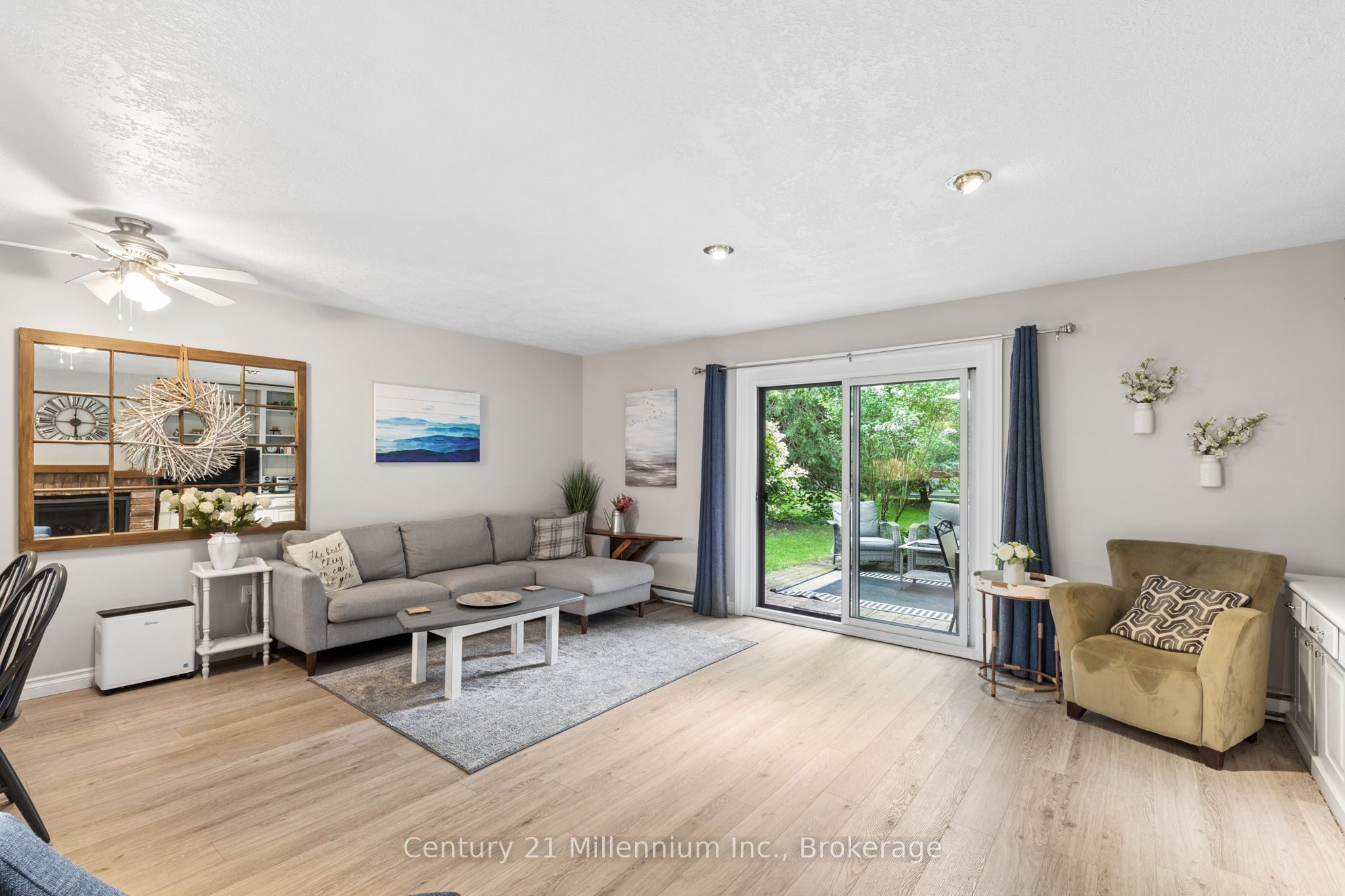 156 N Escarpment Crescent Property Photo 13
