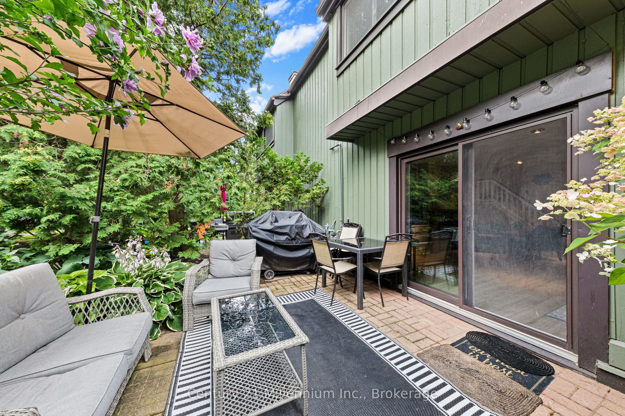 156 N Escarpment Crescent Property Photo 29