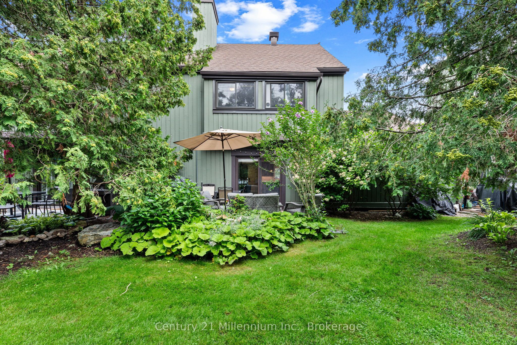 156 N Escarpment Crescent Property Photo 31