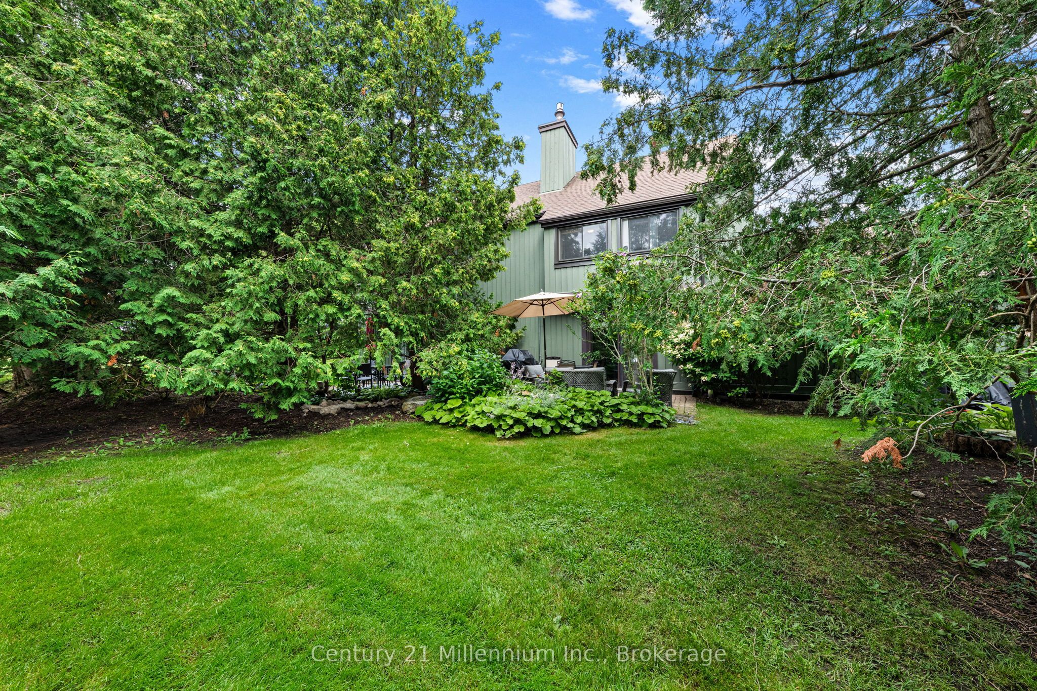 156 N Escarpment Crescent Property Photo 33