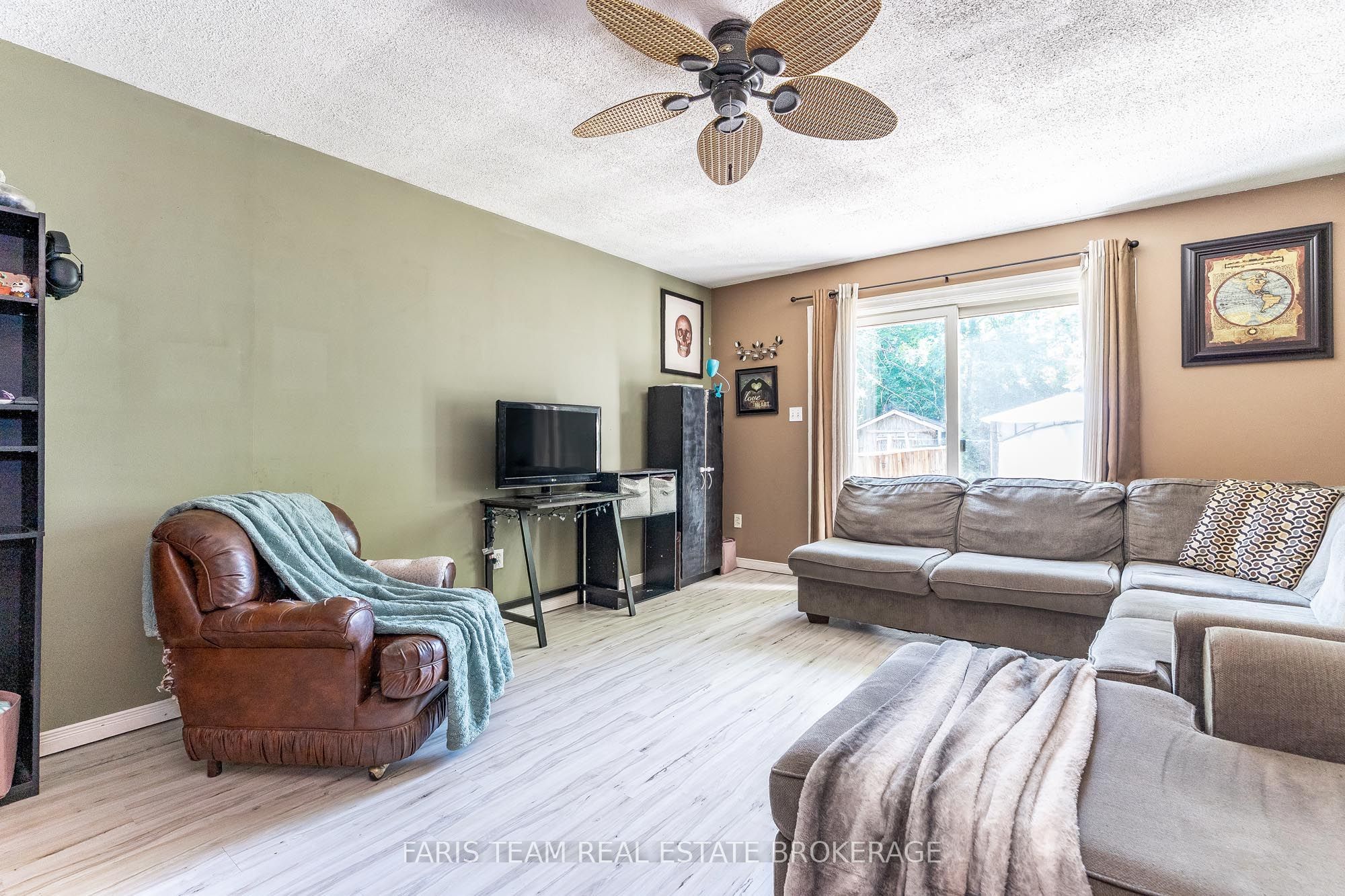 390 Mildred Street Property Photo 11