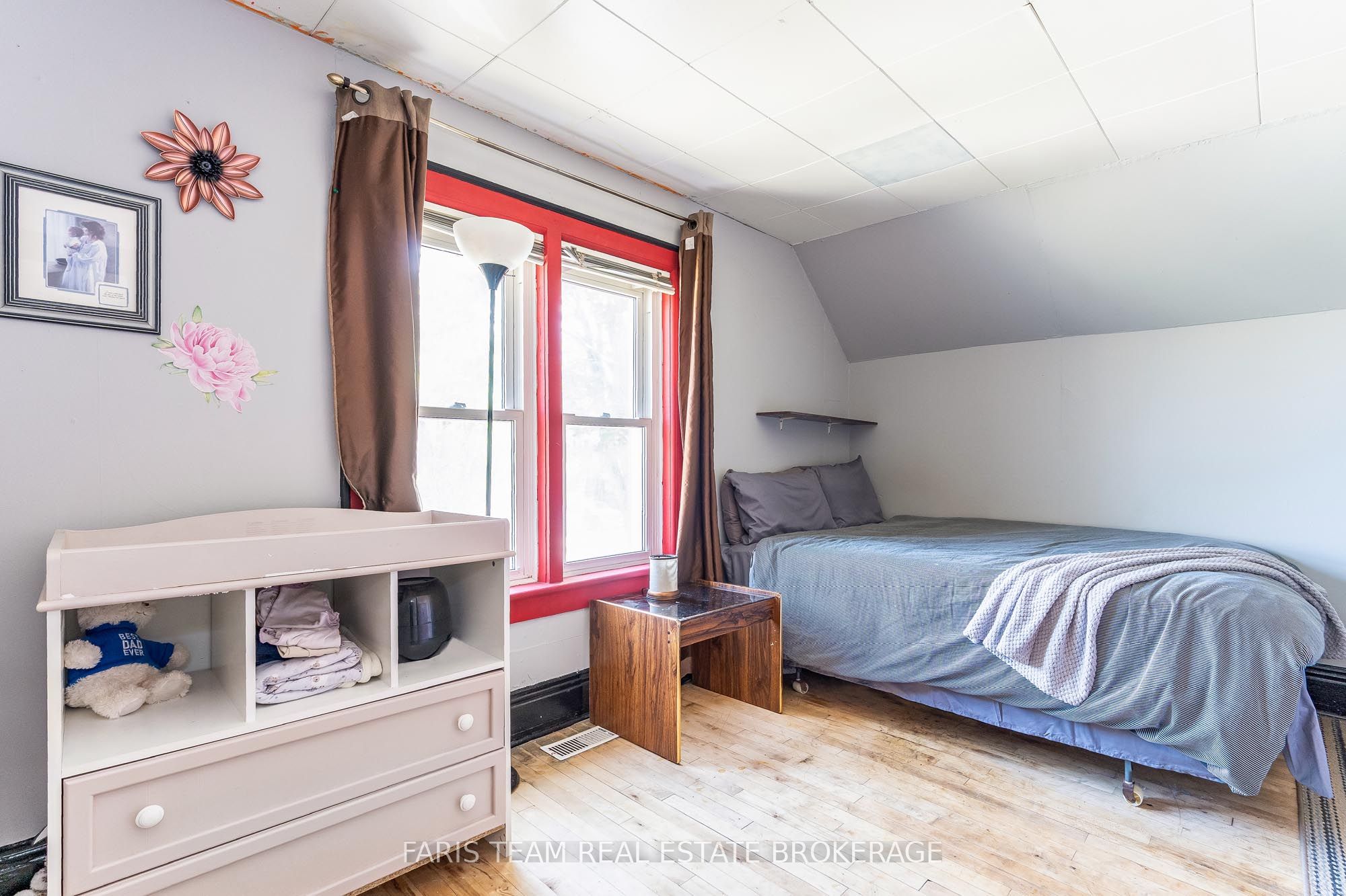390 Mildred Street Property Photo 16