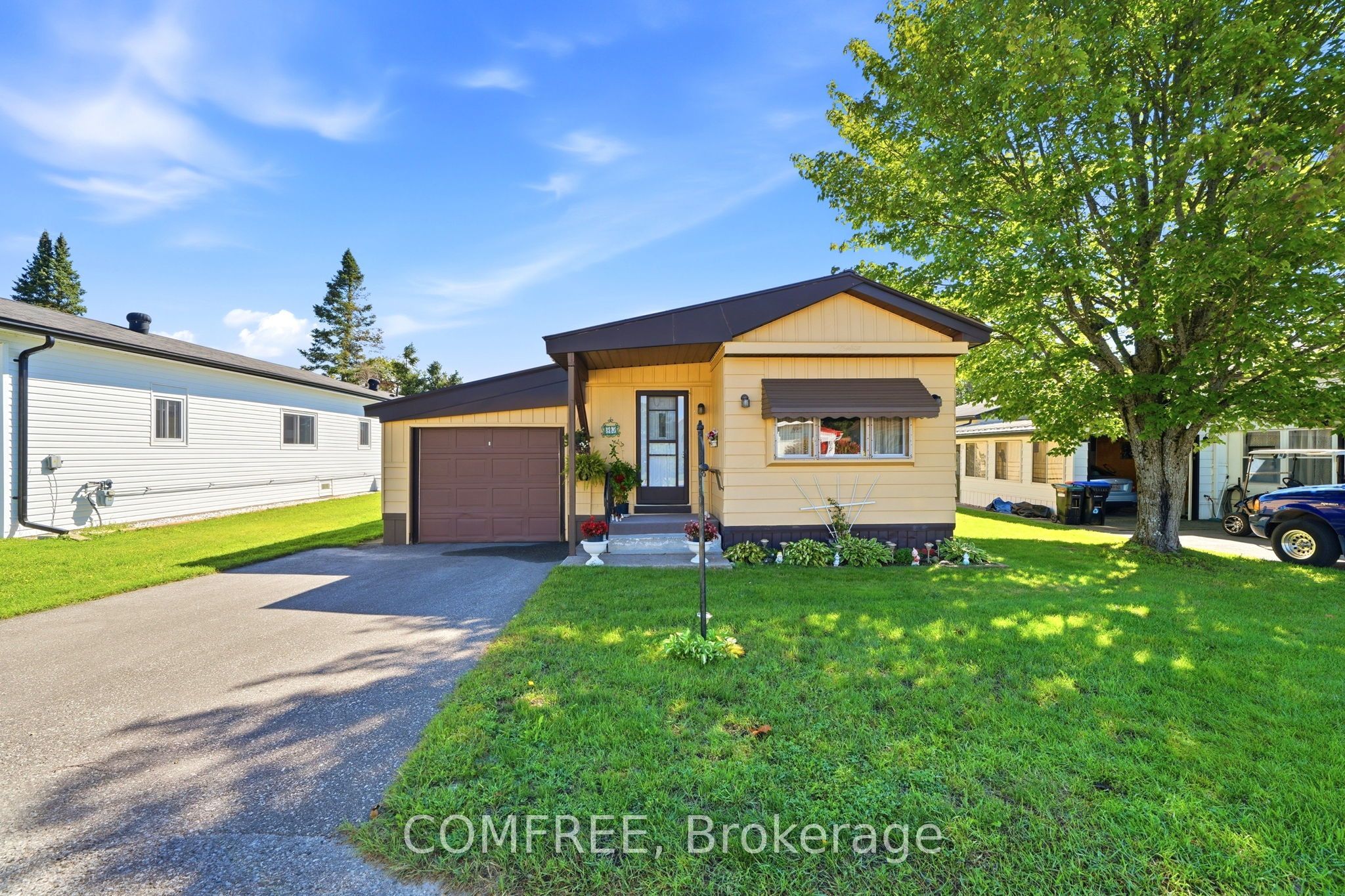 83 Cameron Drive Property Photo 1