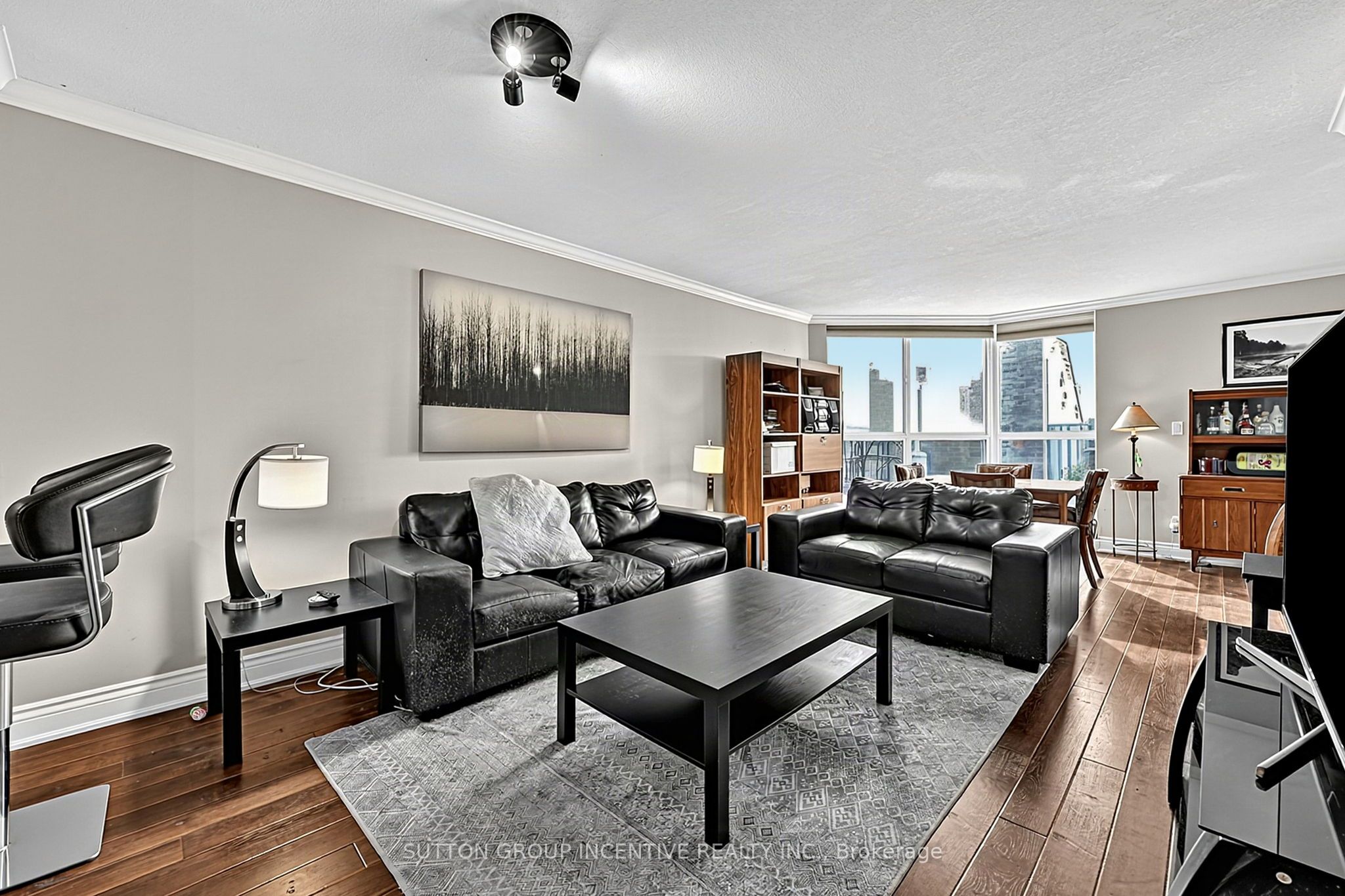 140 Dunlop Street E 304 Property Photo 12