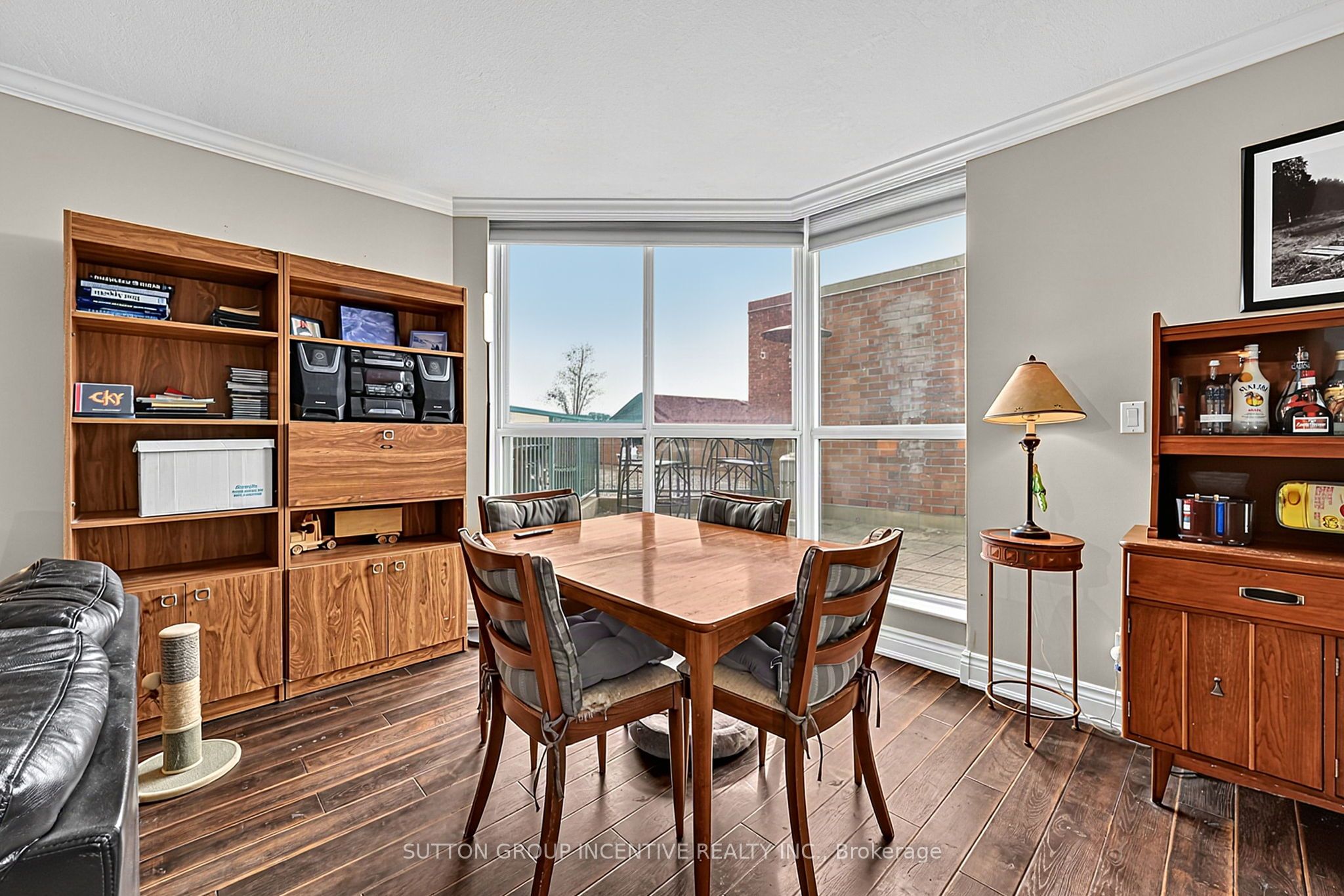 140 Dunlop Street E 304 Property Photo 13