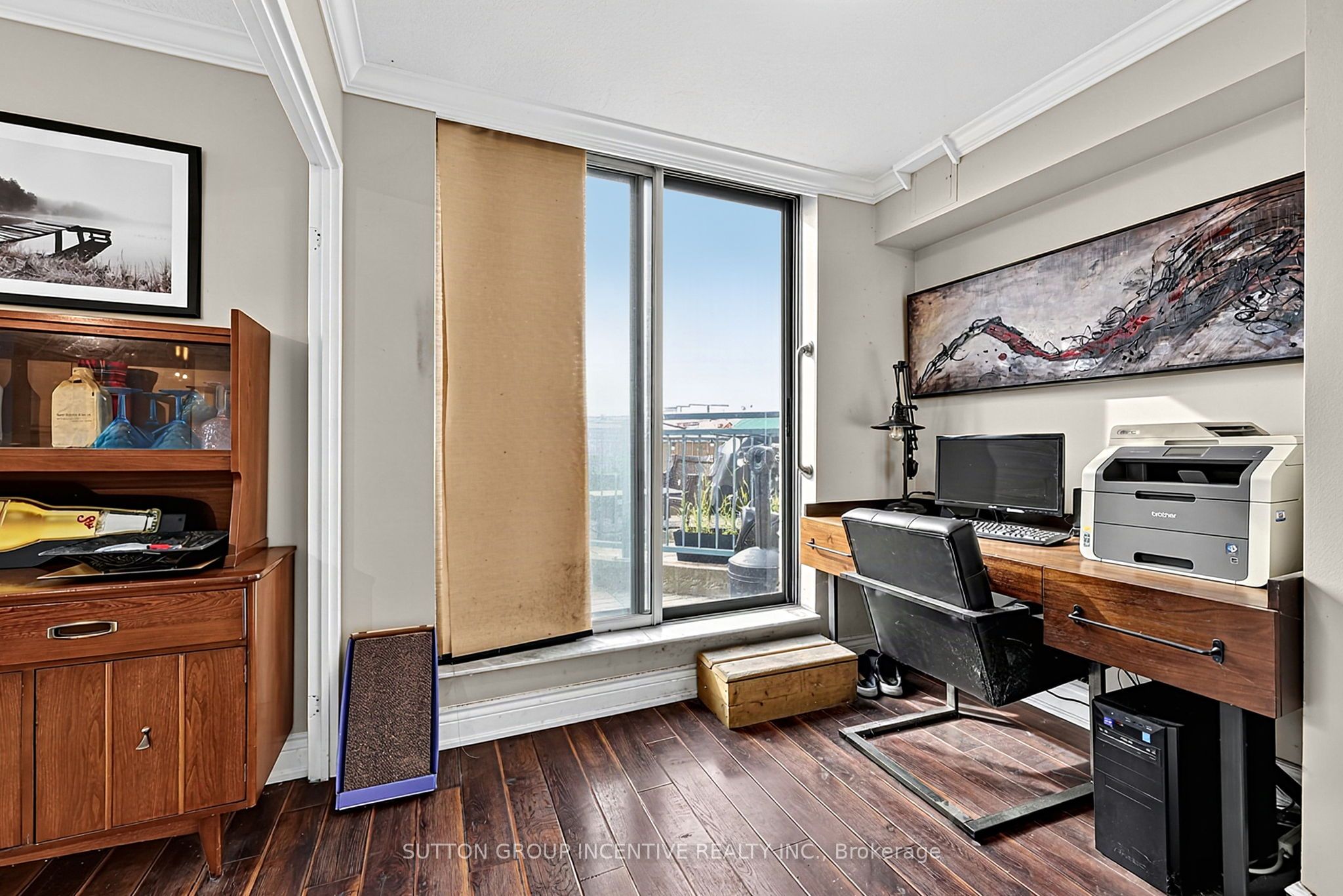 140 Dunlop Street E 304 Property Photo 16