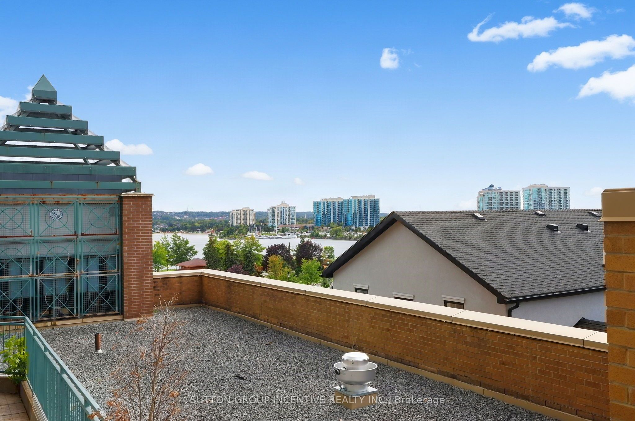 140 Dunlop Street E 304 Property Photo 24