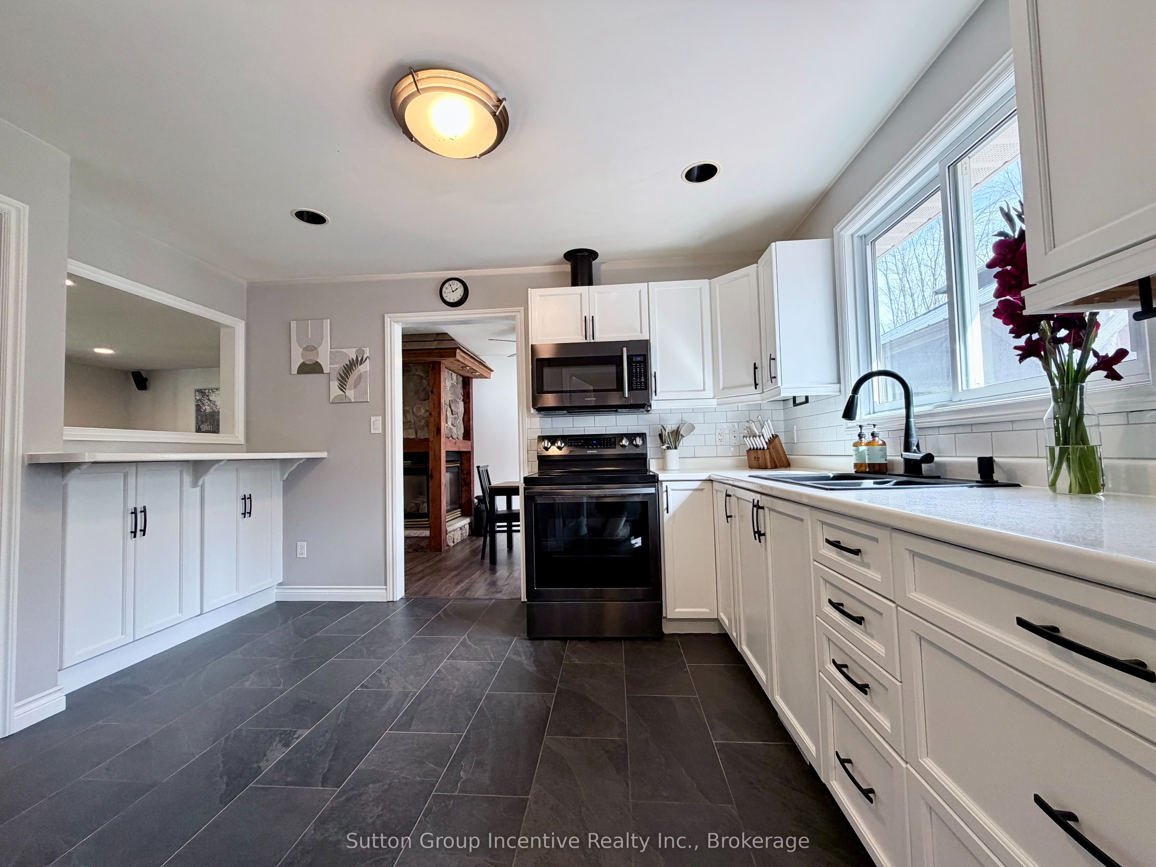 9 George Street Property Photo 12