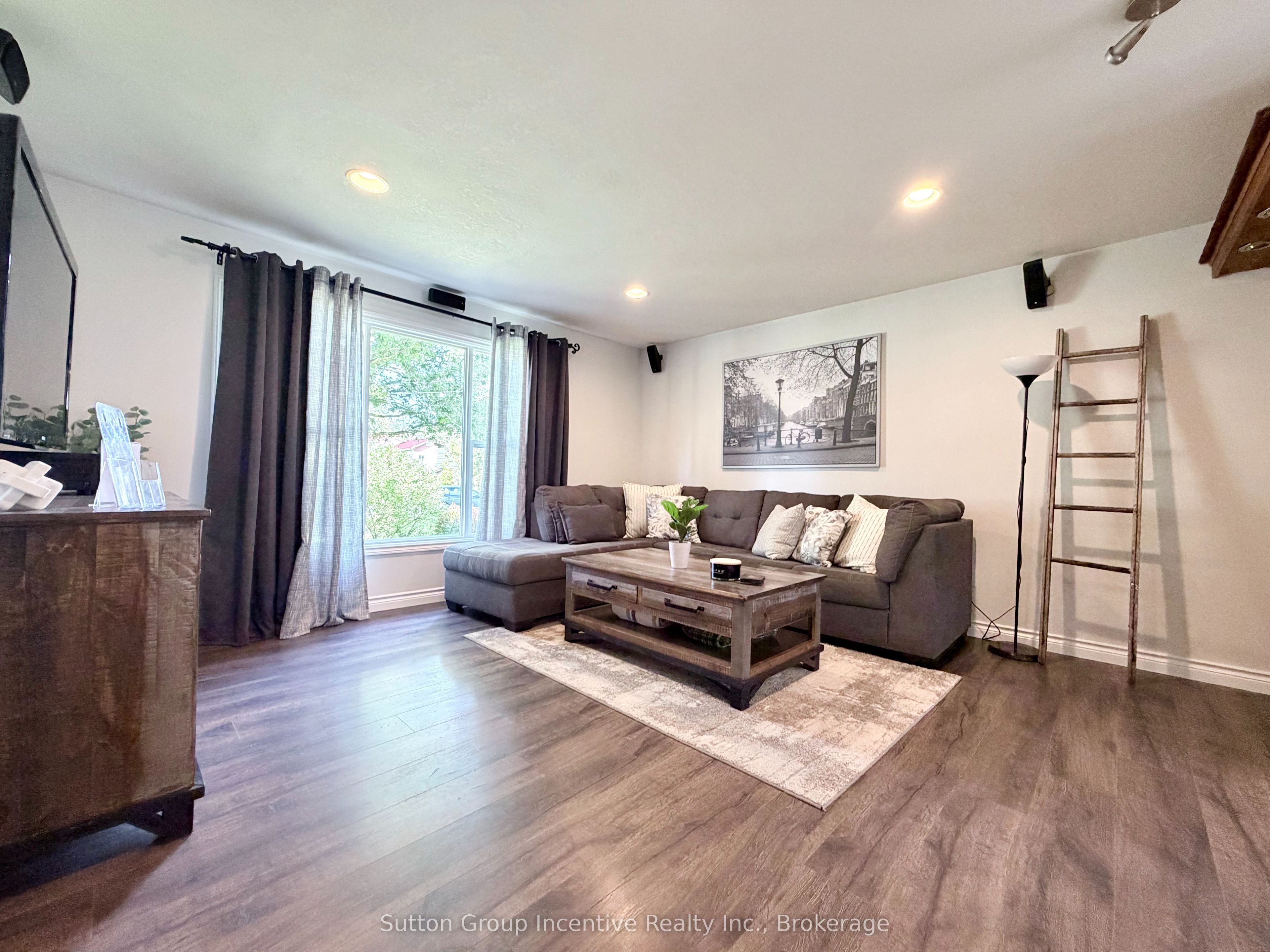 9 George Street Property Photo 16
