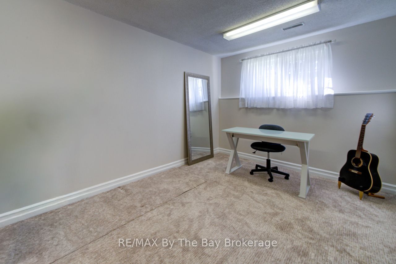 29 Downer Crescent Property Photo 27