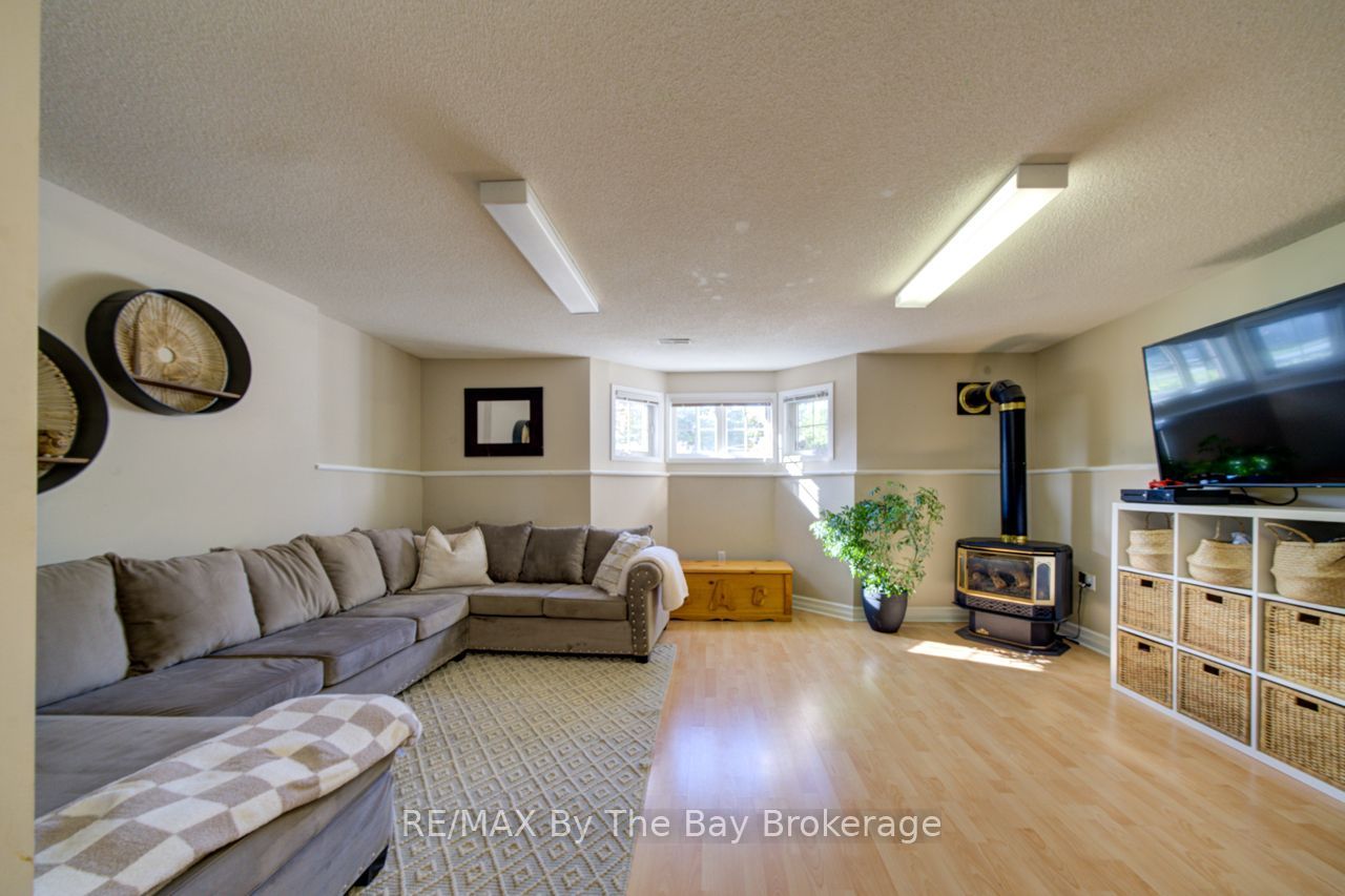 29 Downer Crescent Property Photo 29