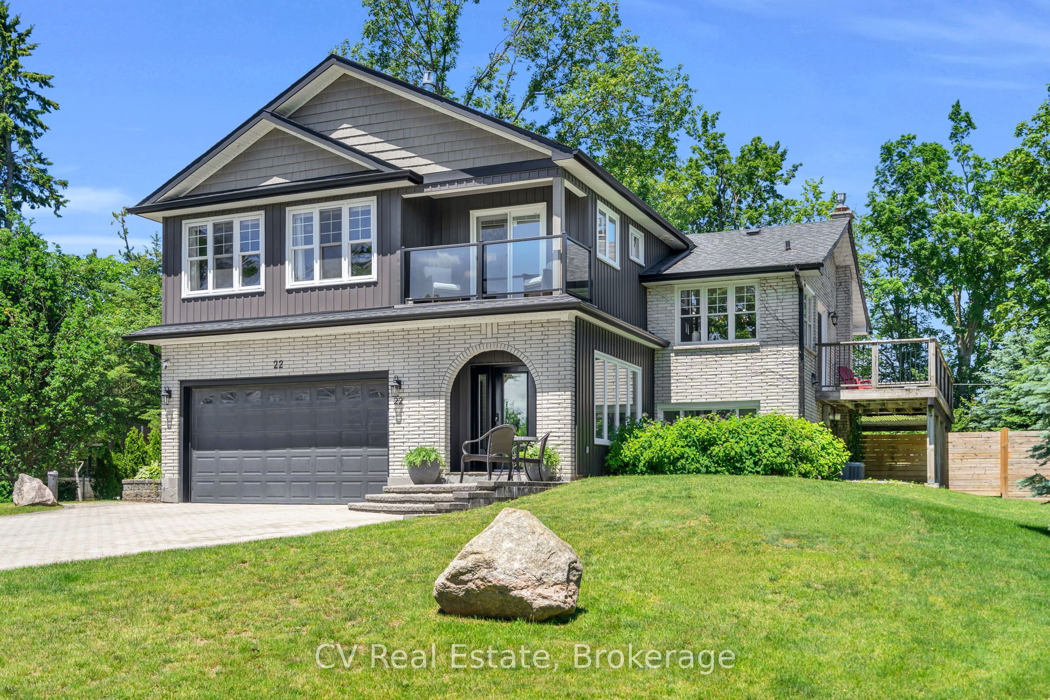 22 Baycrest Drive Property Photo 1
