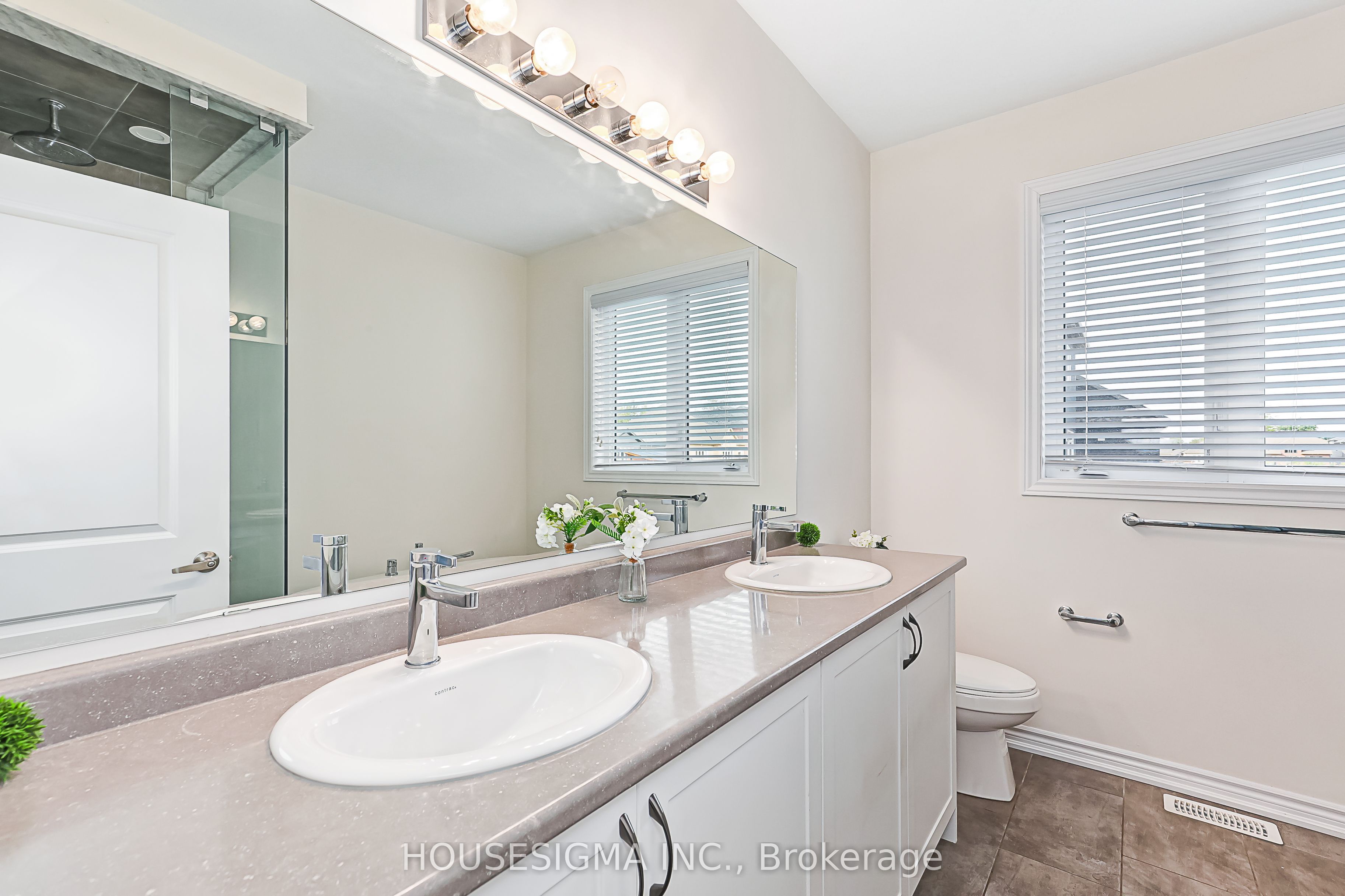 22 Simona Avenue Property Photo 33