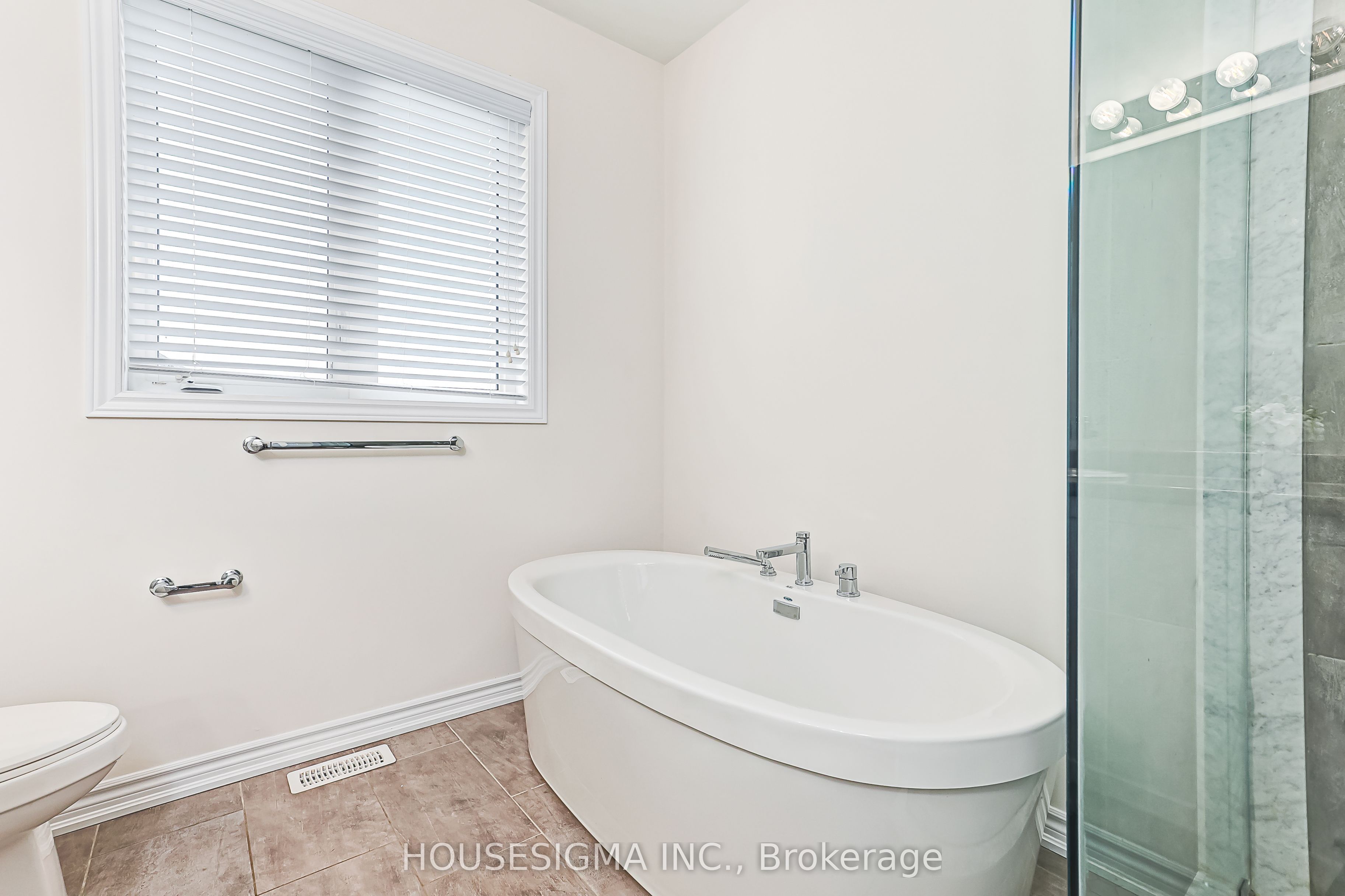 22 Simona Avenue Property Photo 34