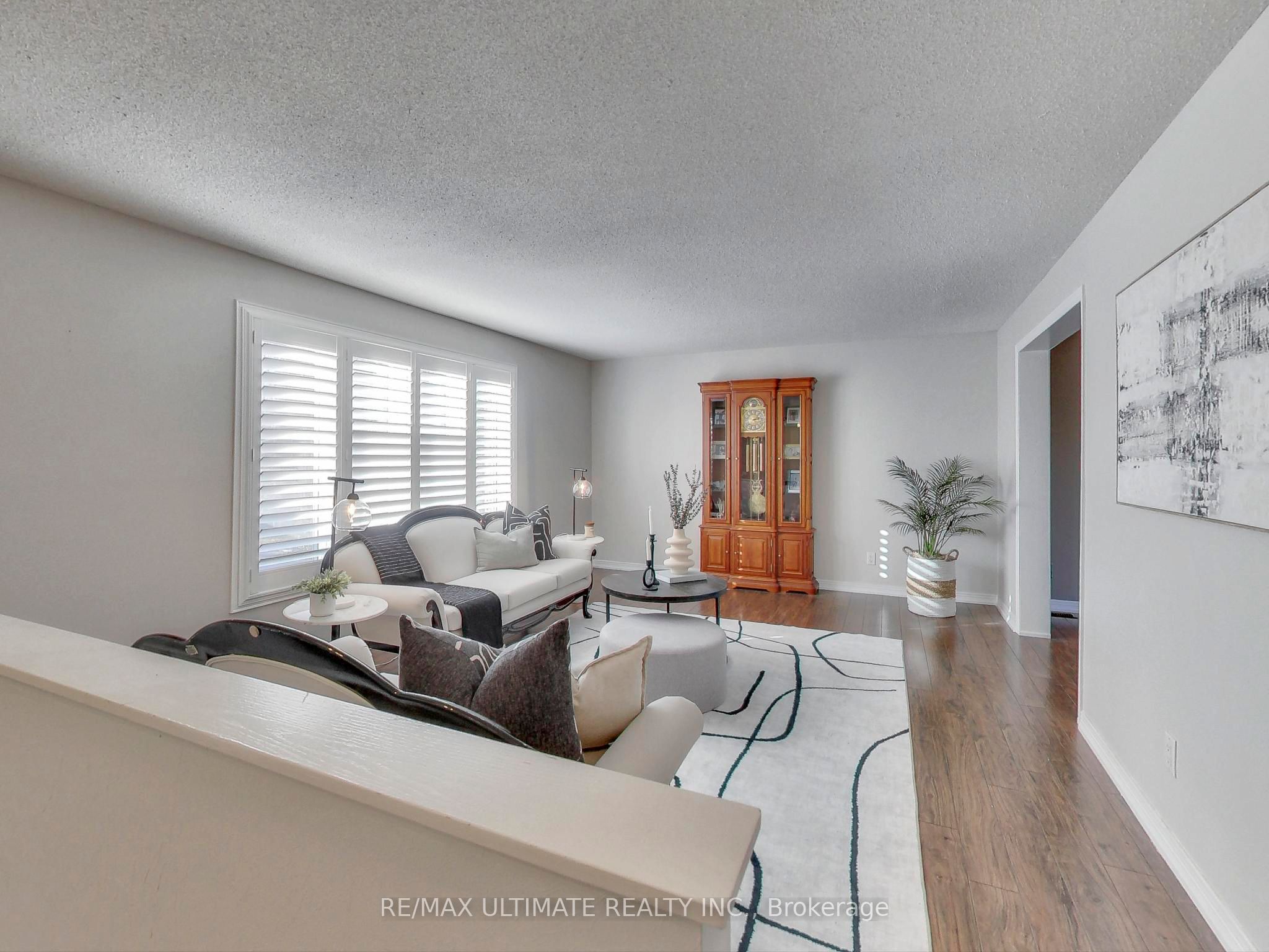 71 61st Street S Property Photo 3