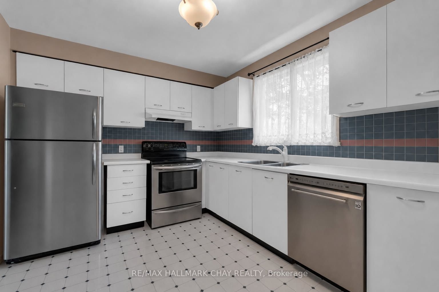 1 Quail Crescent 103 Property Photo 9