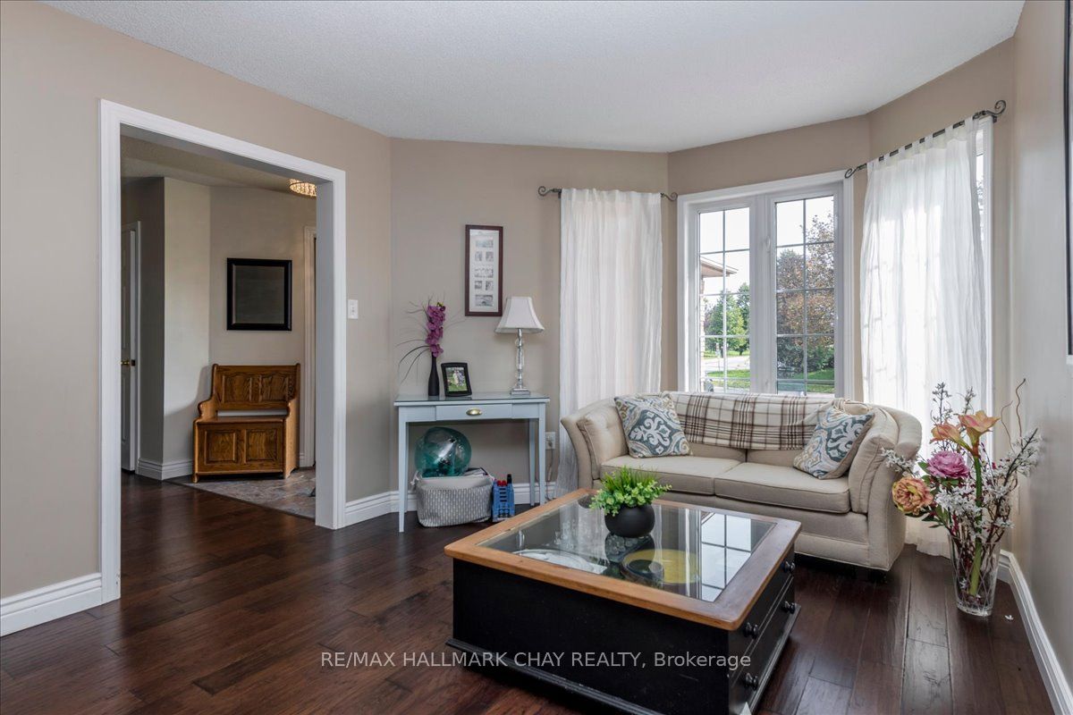 18 Bear Creek Drive Property Photo 3