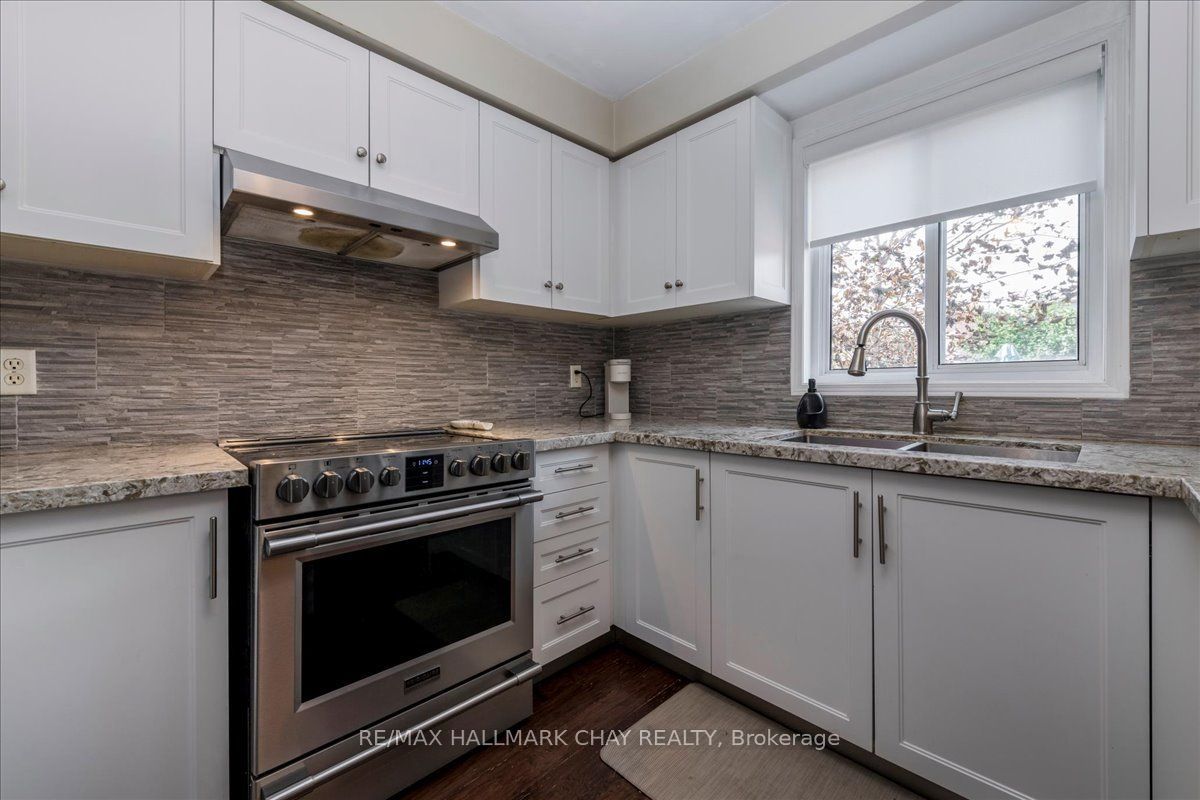 18 Bear Creek Drive Property Photo 8