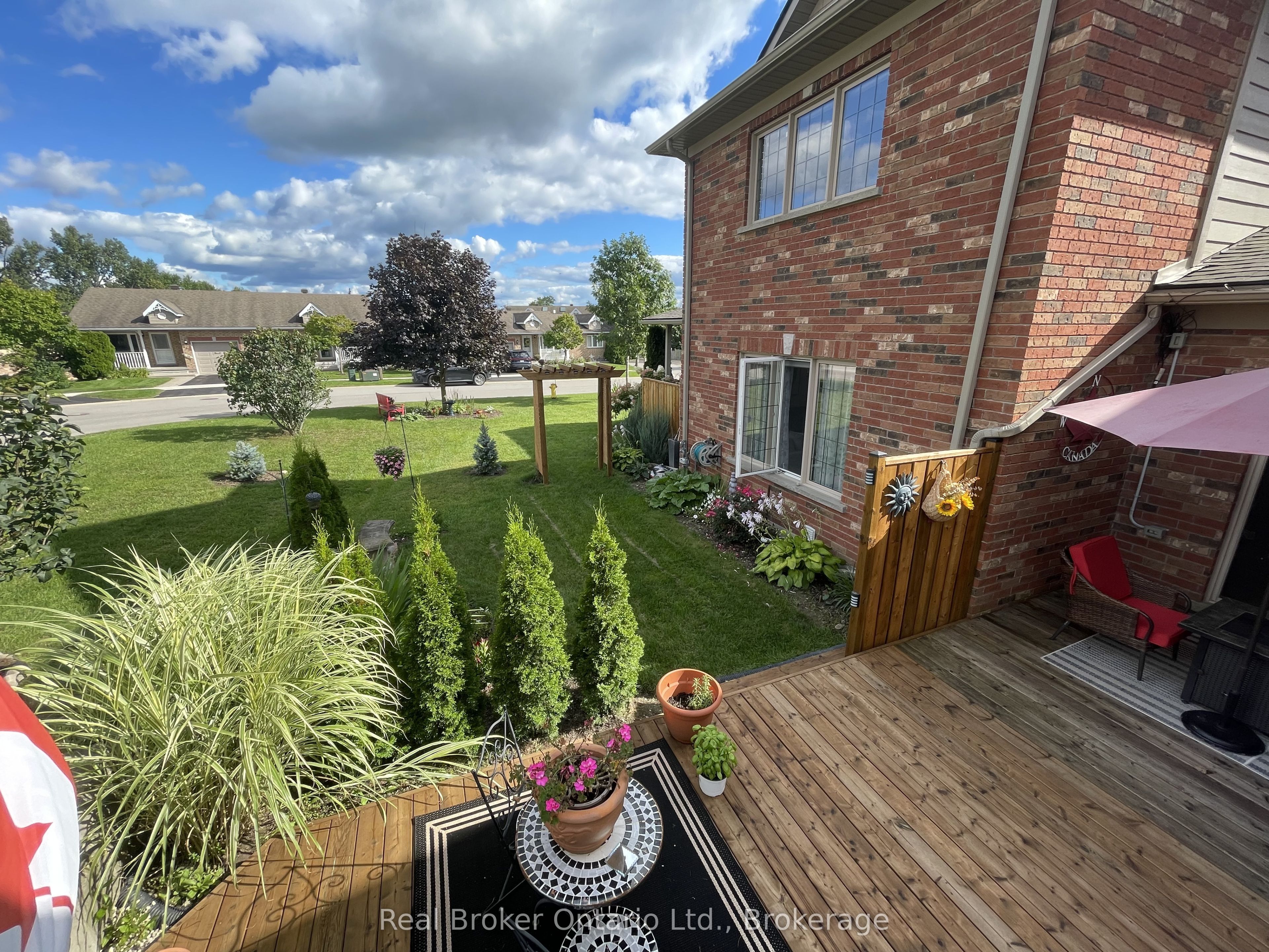 438 Shewfelt Crescent Property Photo 8