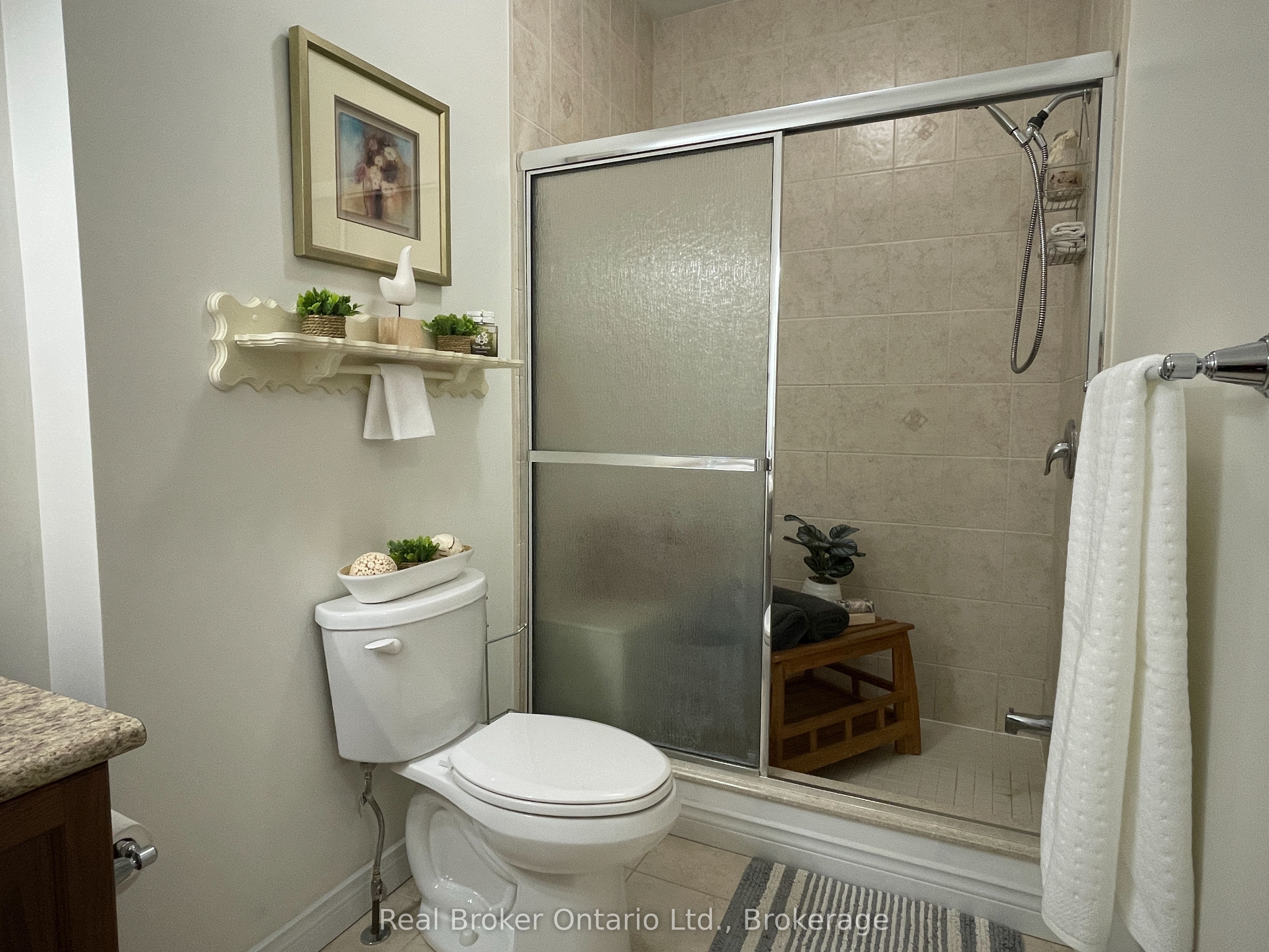 438 Shewfelt Crescent Property Photo 24