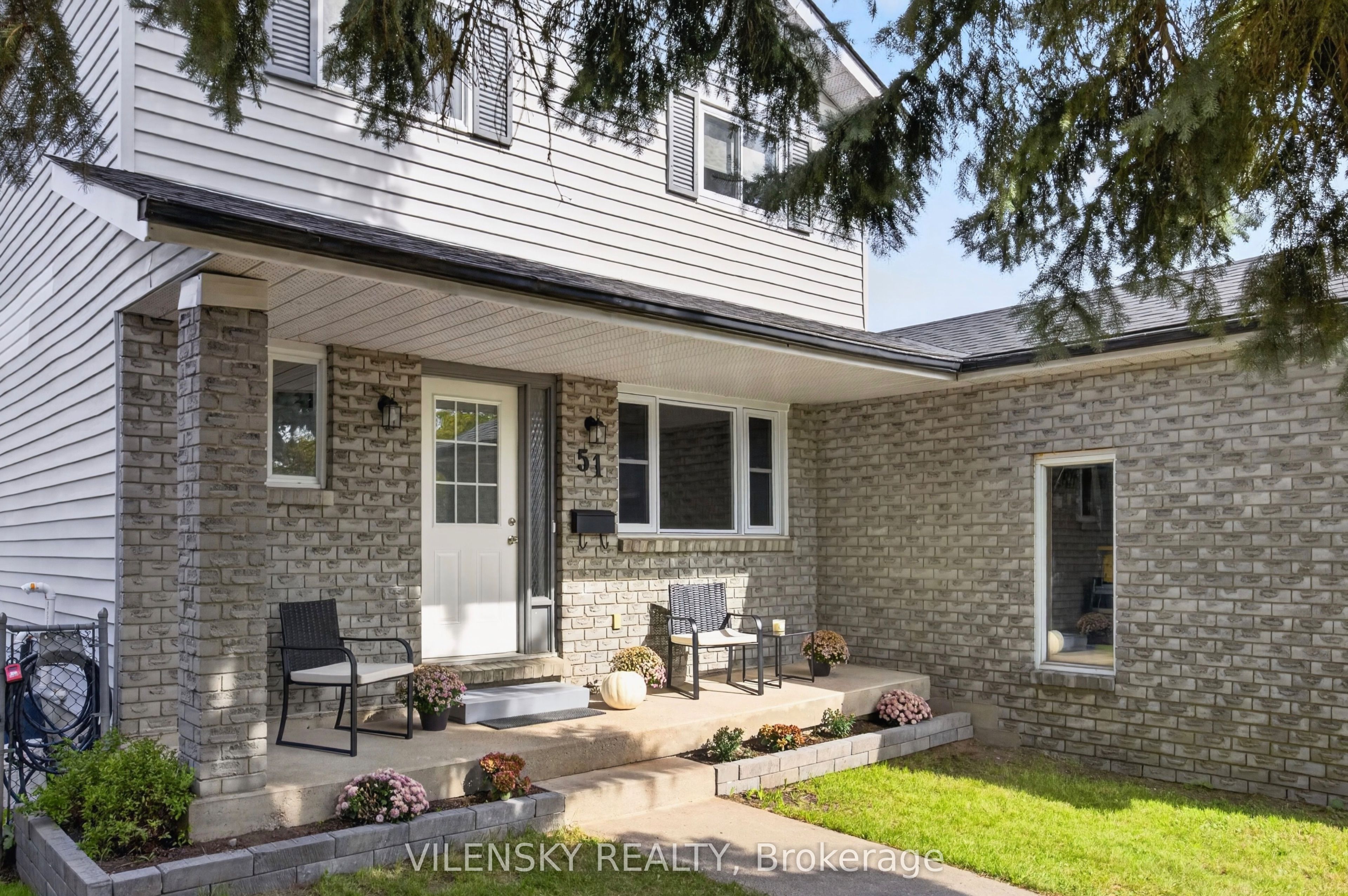 51 Mcconkey Place Property Photo 3