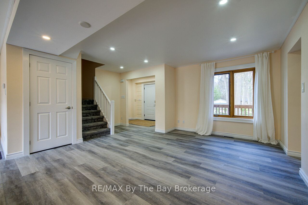 646 Oxbow Park Drive Property Photo 10