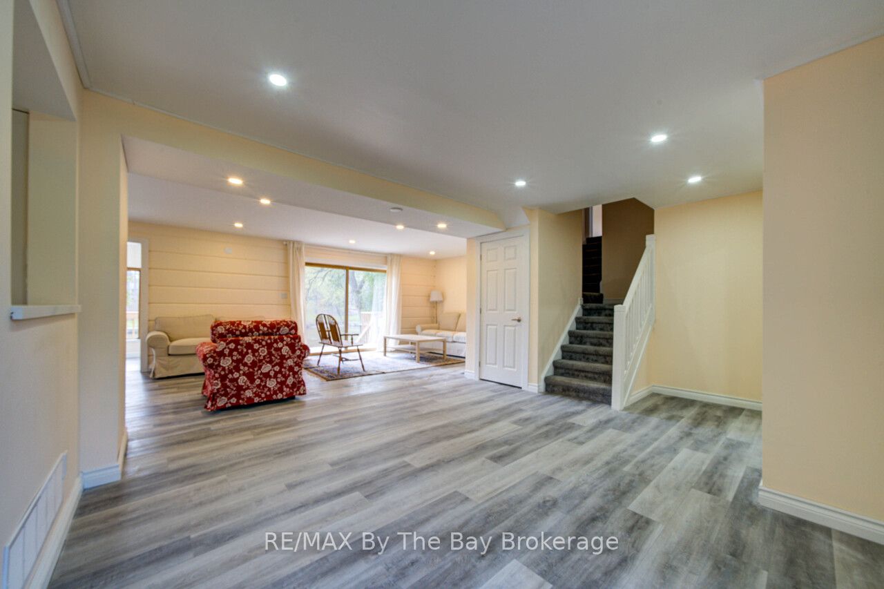 646 Oxbow Park Drive Property Photo 11