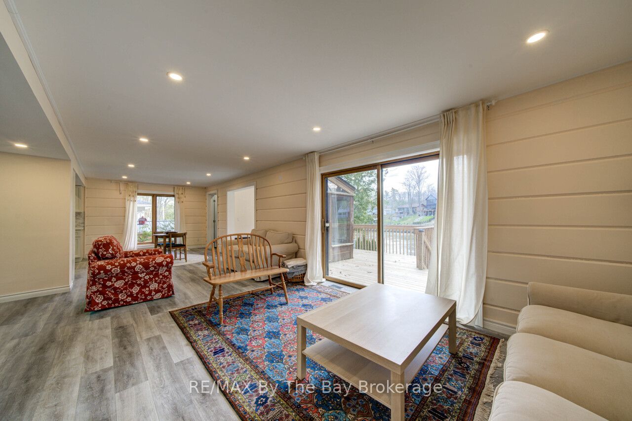 646 Oxbow Park Drive Property Photo 14