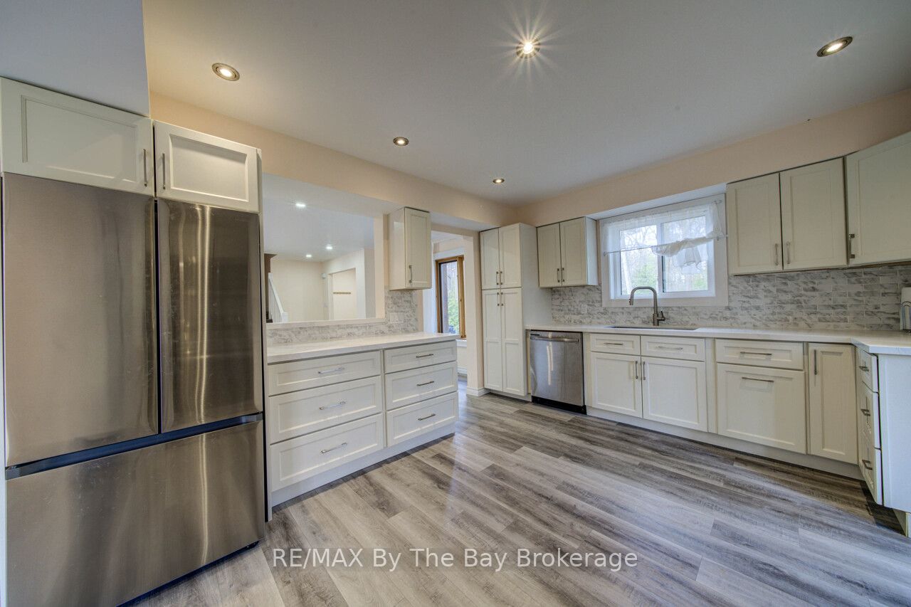 646 Oxbow Park Drive Property Photo 18