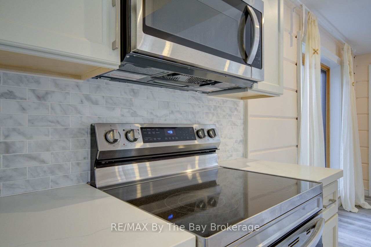 646 Oxbow Park Drive Property Photo 22