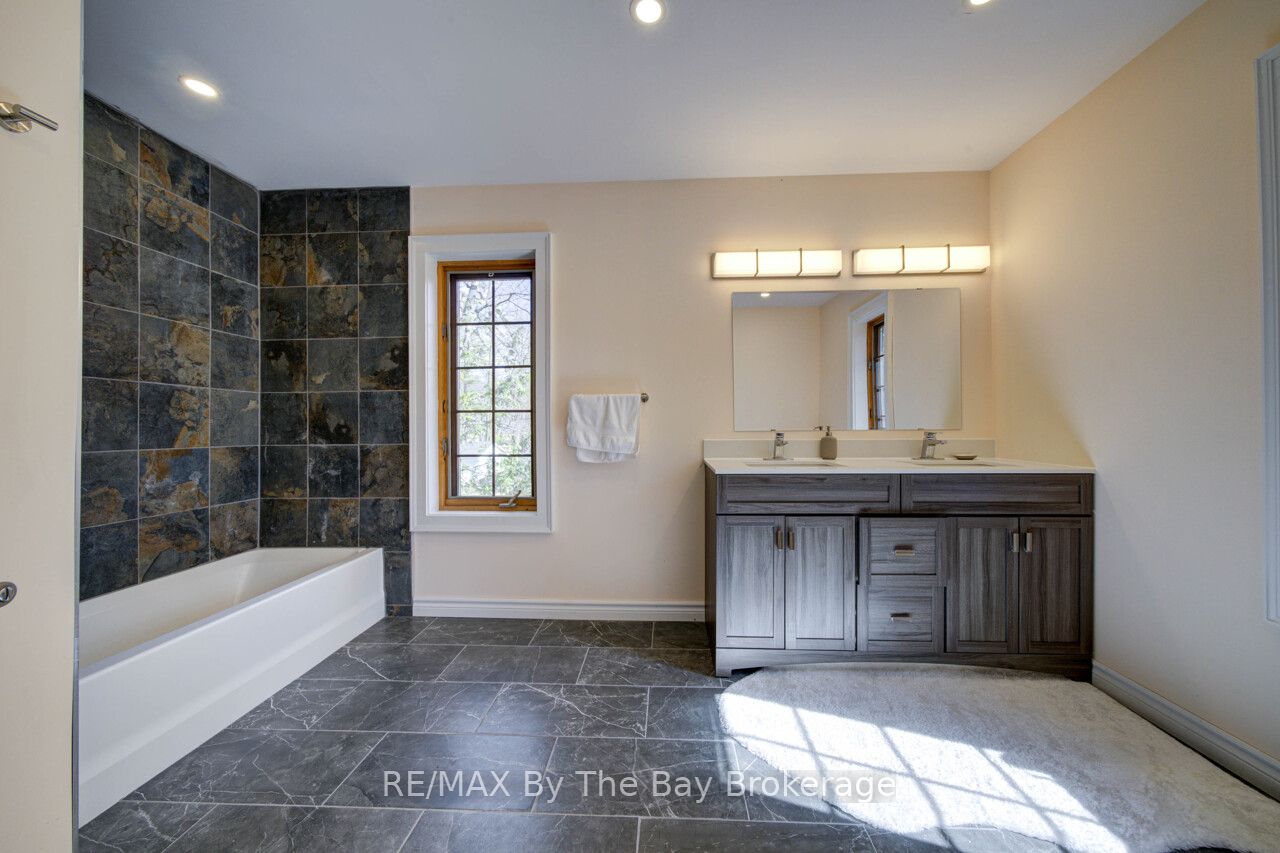 646 Oxbow Park Drive Property Photo 38