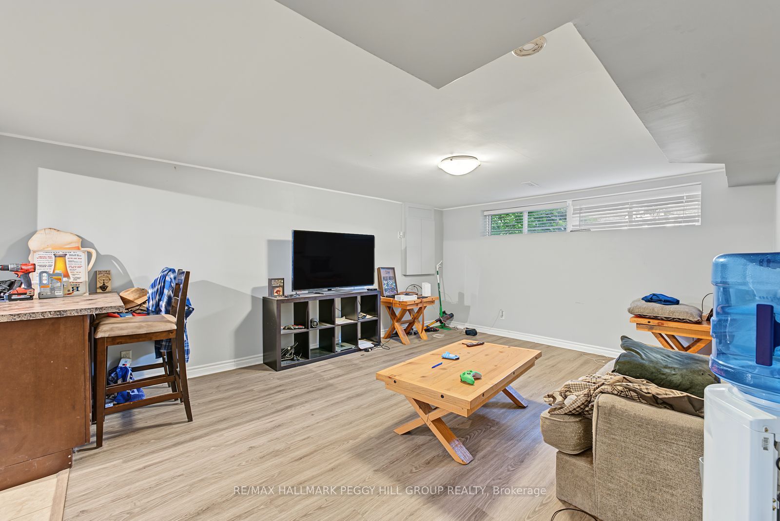 9 Baker Crescent Lower Property Photo 2