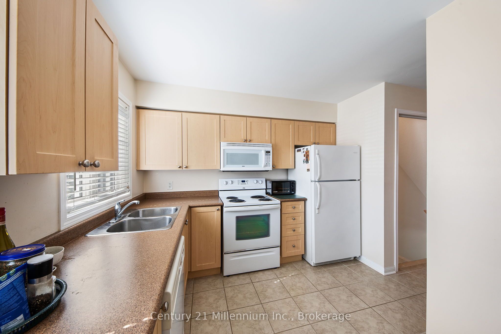 75 Green Briar Drive Property Photo 11