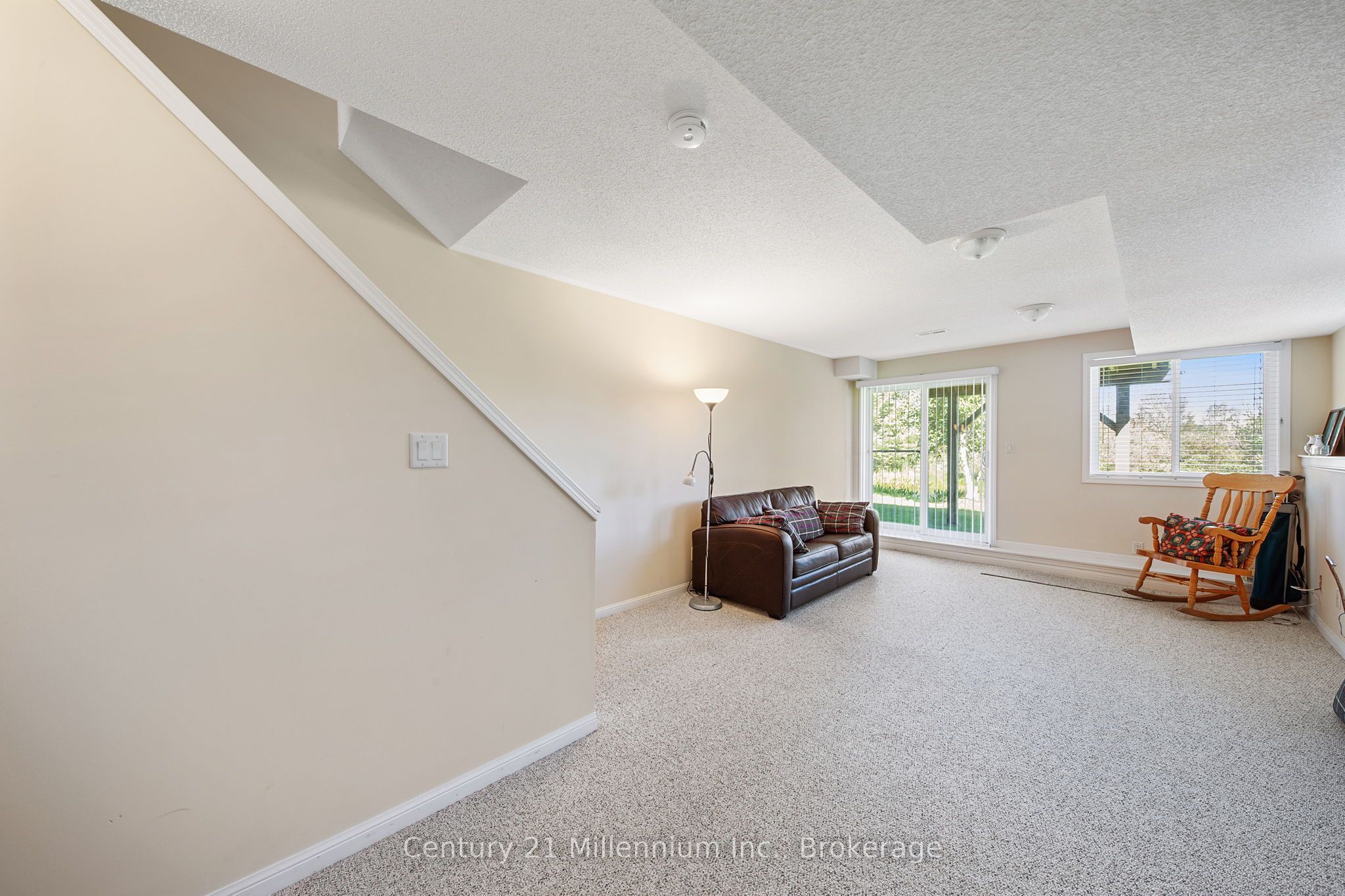 75 Green Briar Drive Property Photo 19
